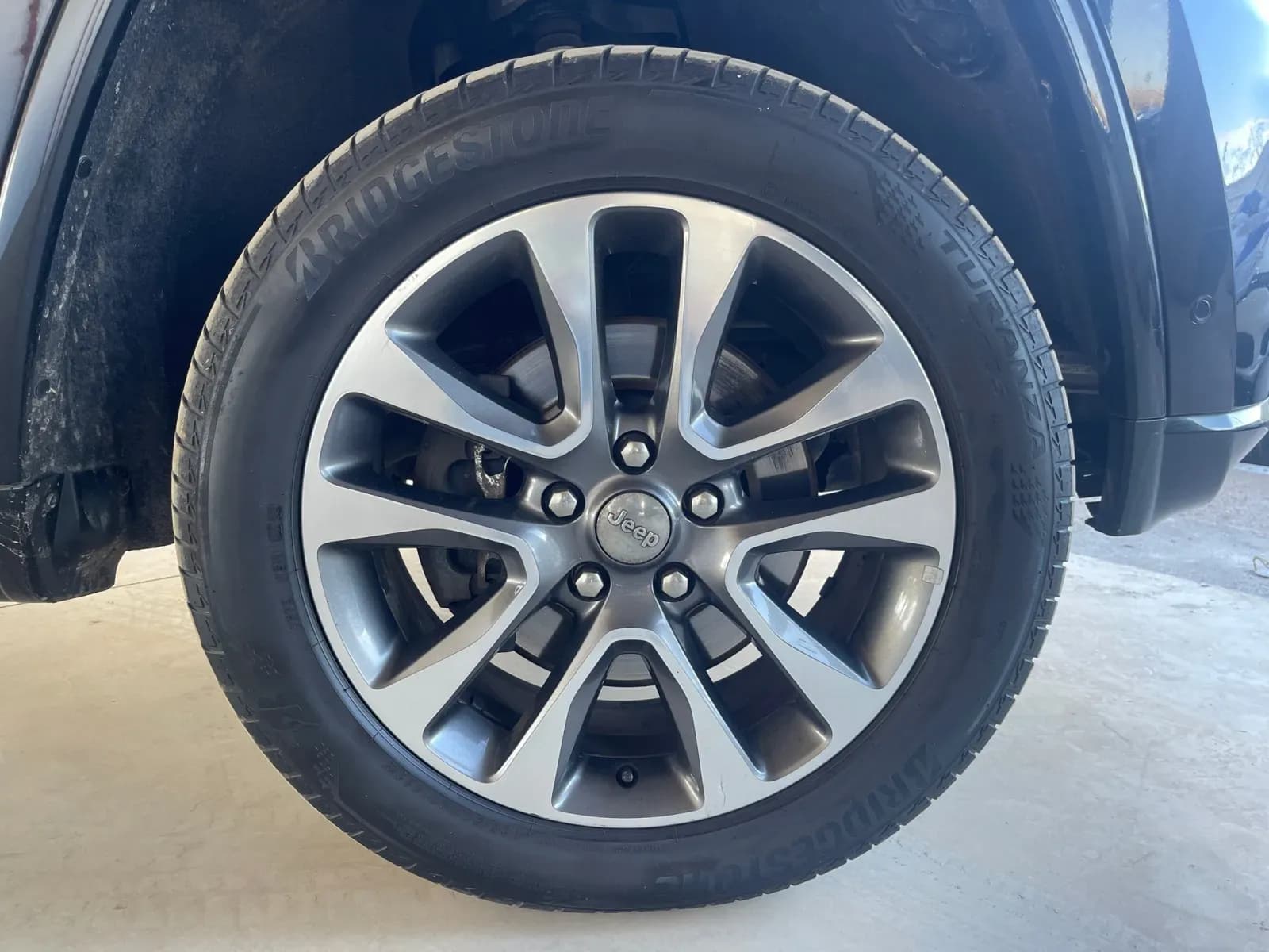 uploads/vehicles/2023/09/1696253951781.webp