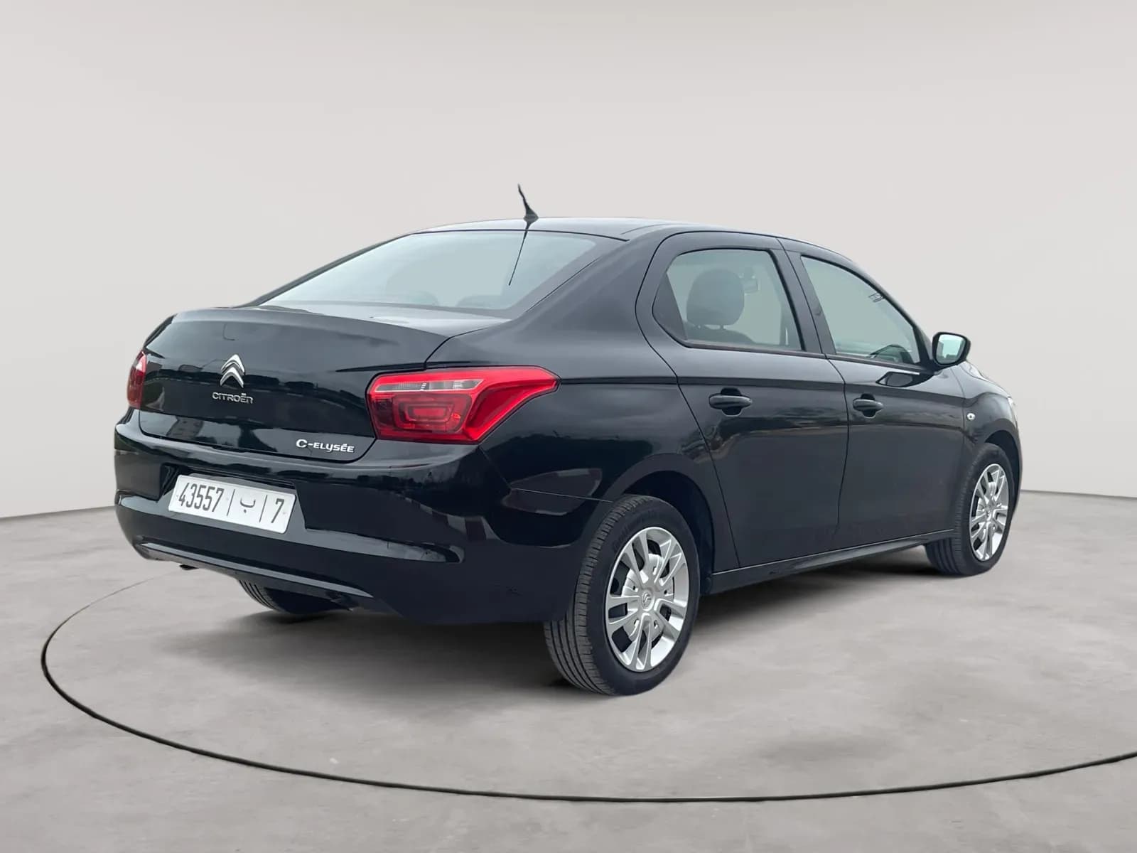uploads/vehicles/2023/09/1696259024830.webp