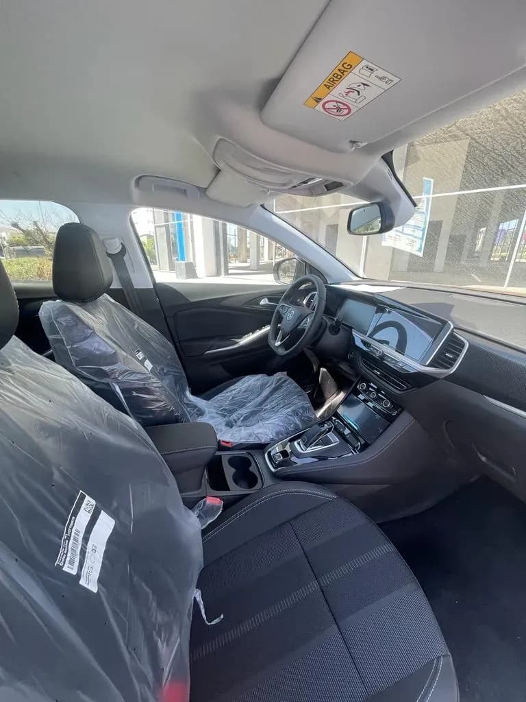 uploads/vehicles/2023/10/1696602968483.webp