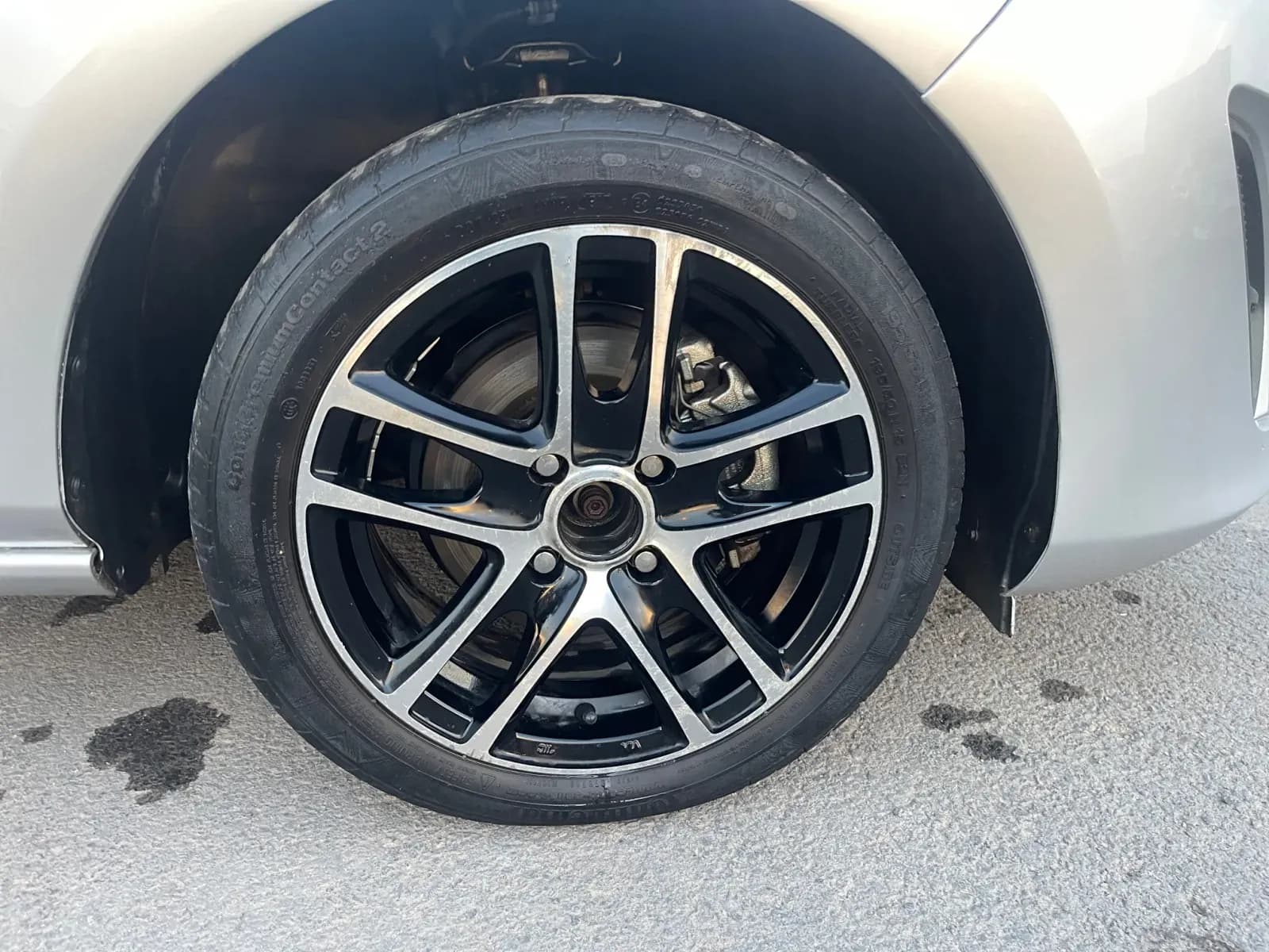 uploads/vehicles/2023/10/1696934321893.webp