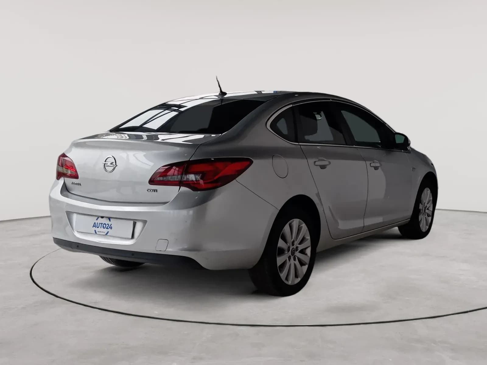 uploads/vehicles/2023/12/1702046539507.webp