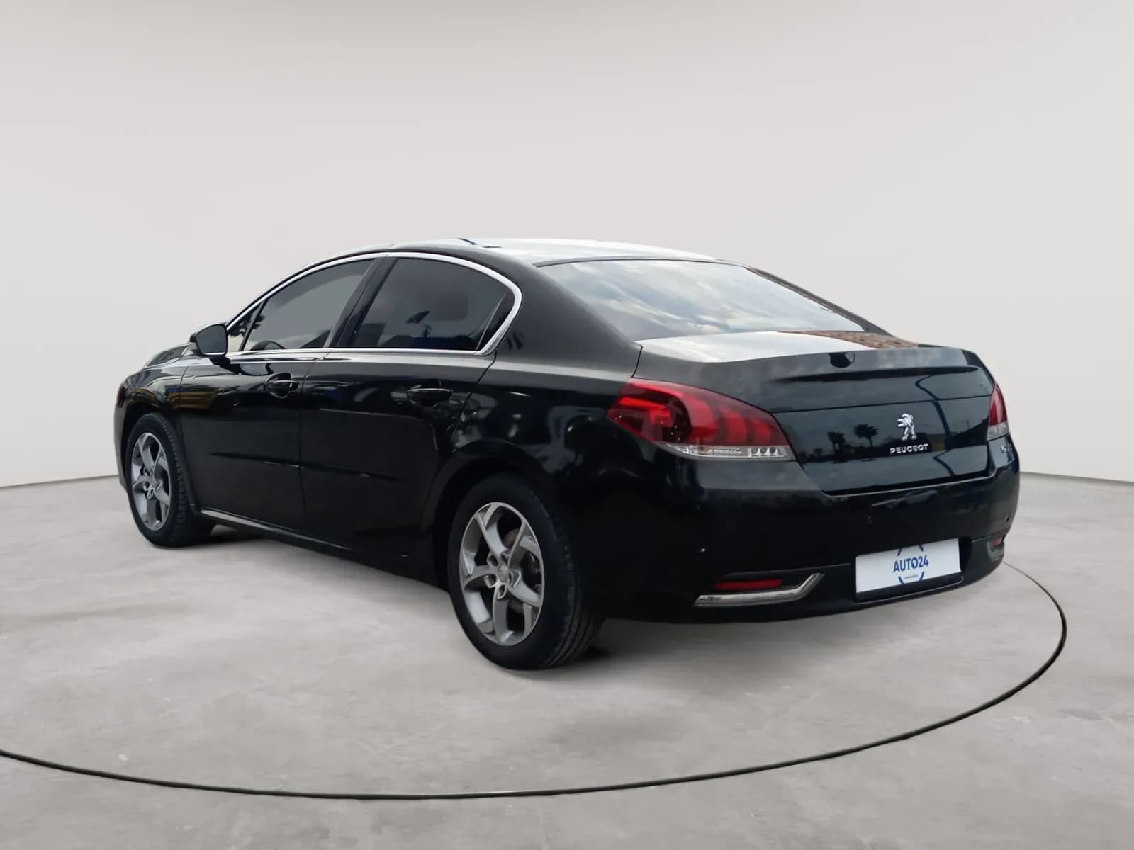 uploads/vehicles/2023/12/1702052427356.webp