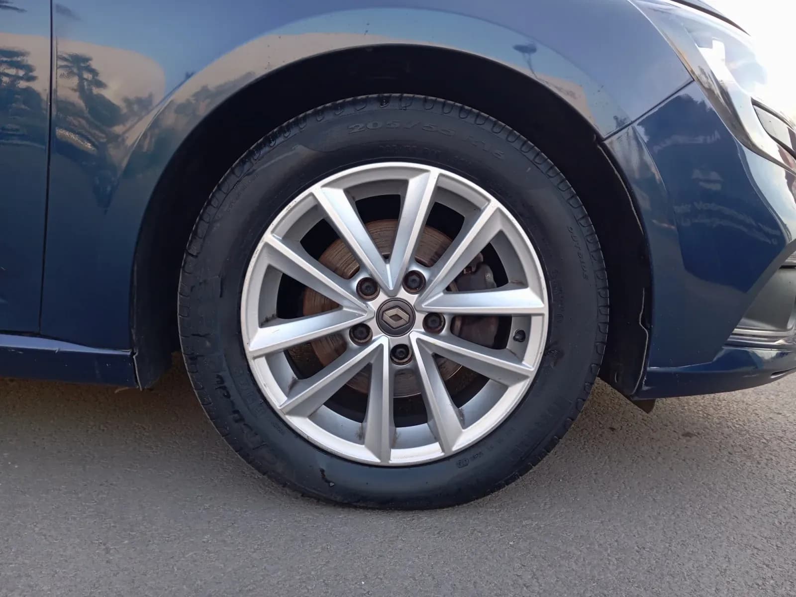 uploads/vehicles/2023/12/1702398411178.webp