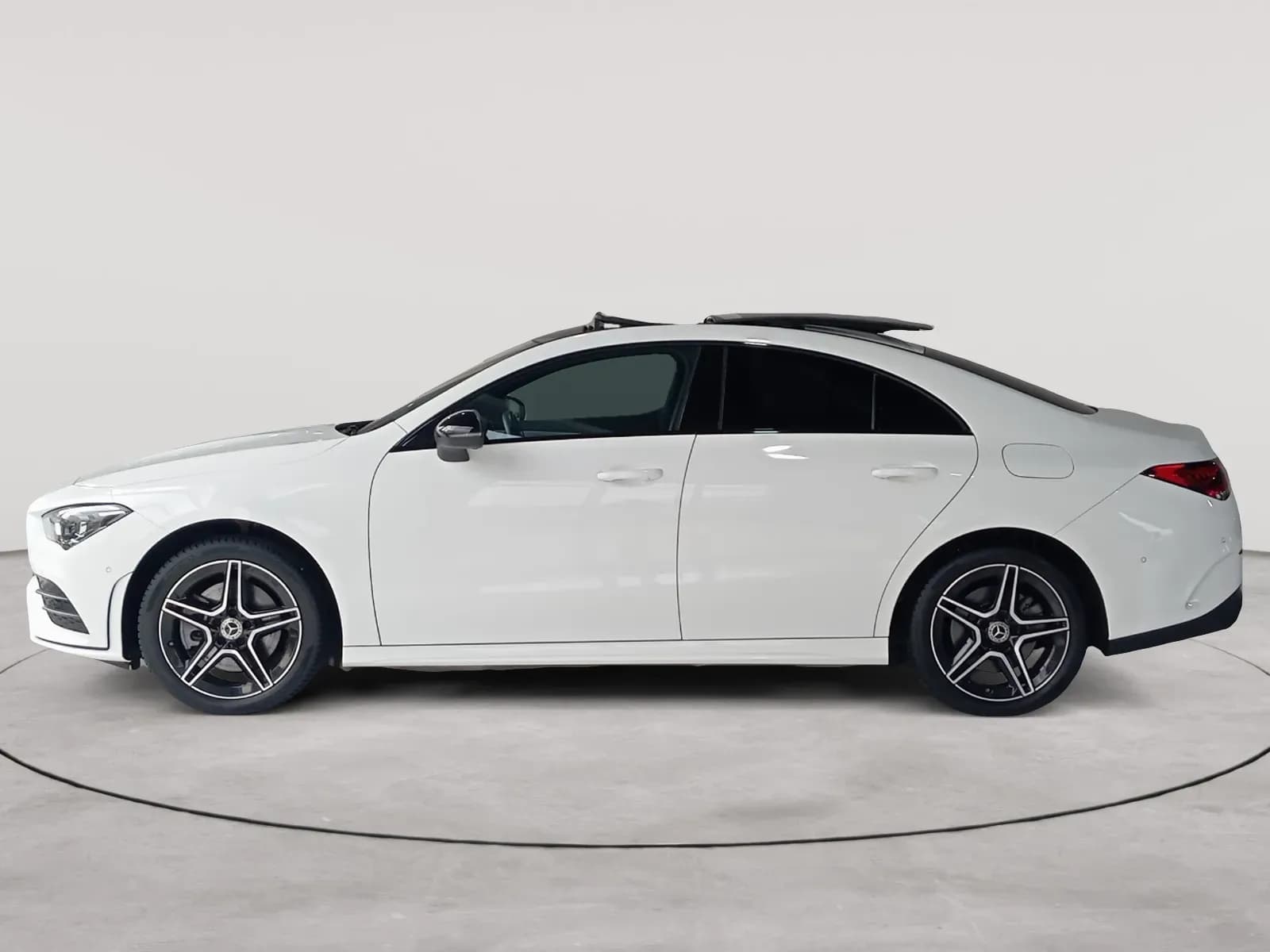uploads/vehicles/2023/12/1702467832987.webp