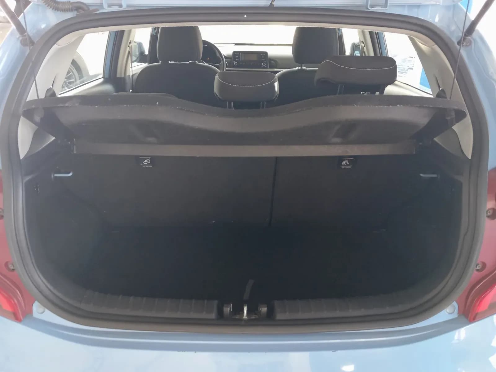 uploads/vehicles/2023/12/1702900497317.webp