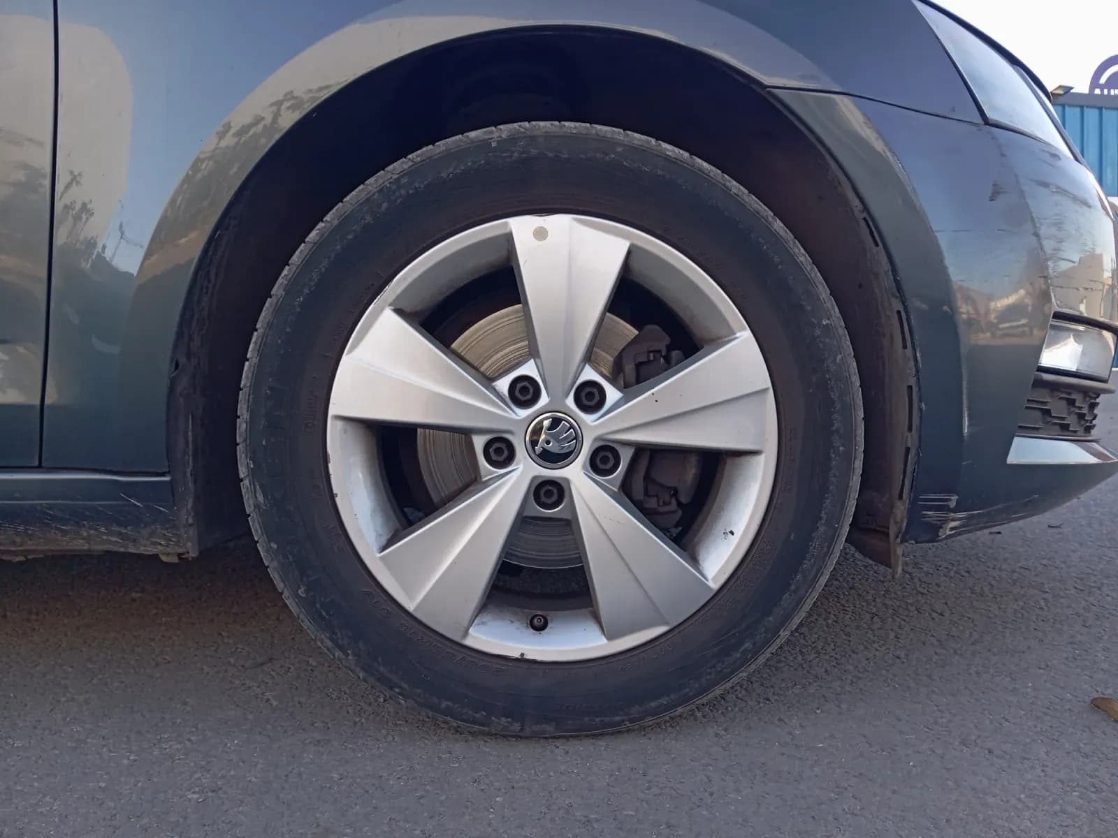 uploads/vehicles/2023/12/1702997996470.webp