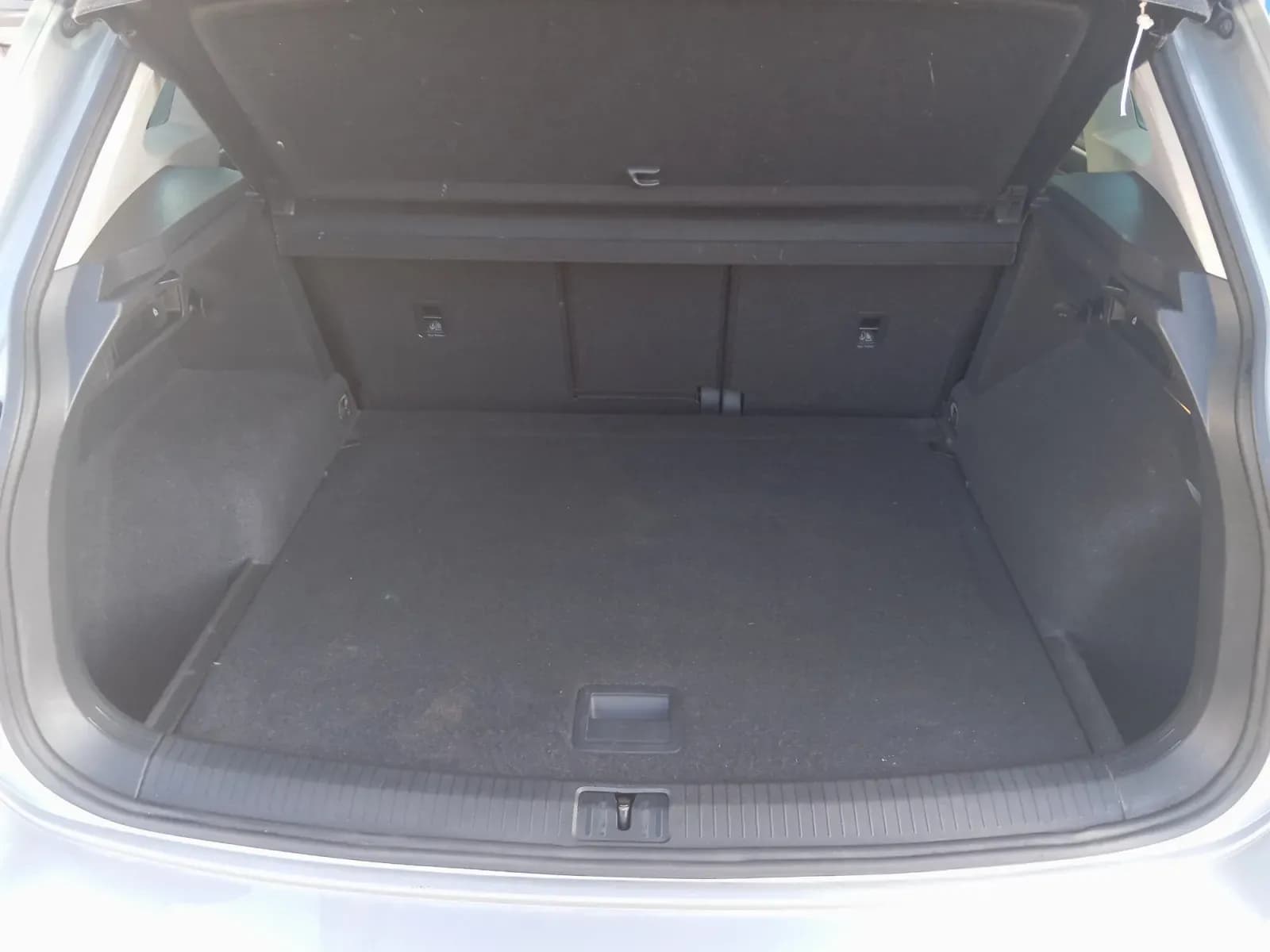 uploads/vehicles/2023/12/1703501538313-986.webp