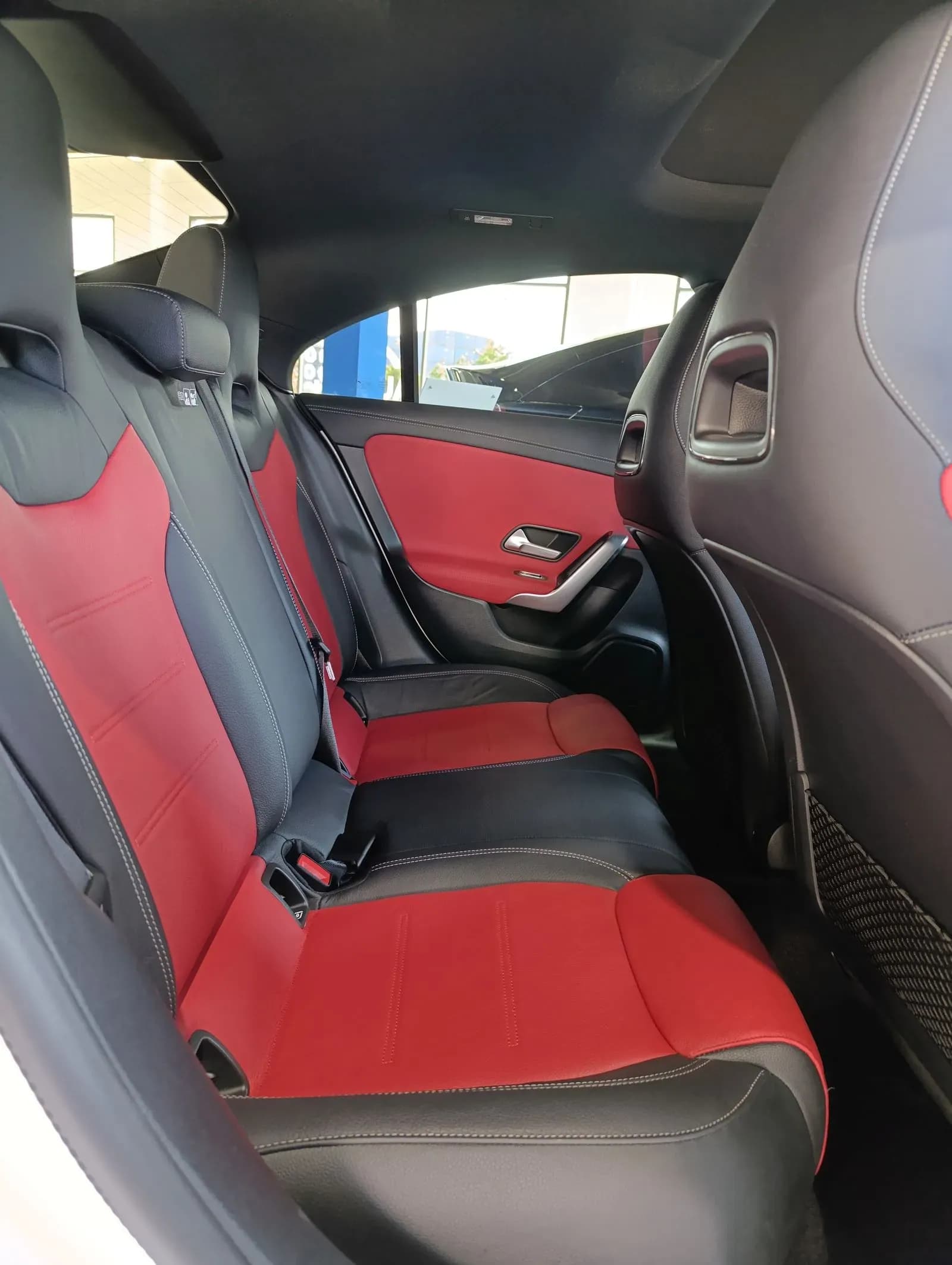 uploads/vehicles/2023/12/1711023429500-777.webp