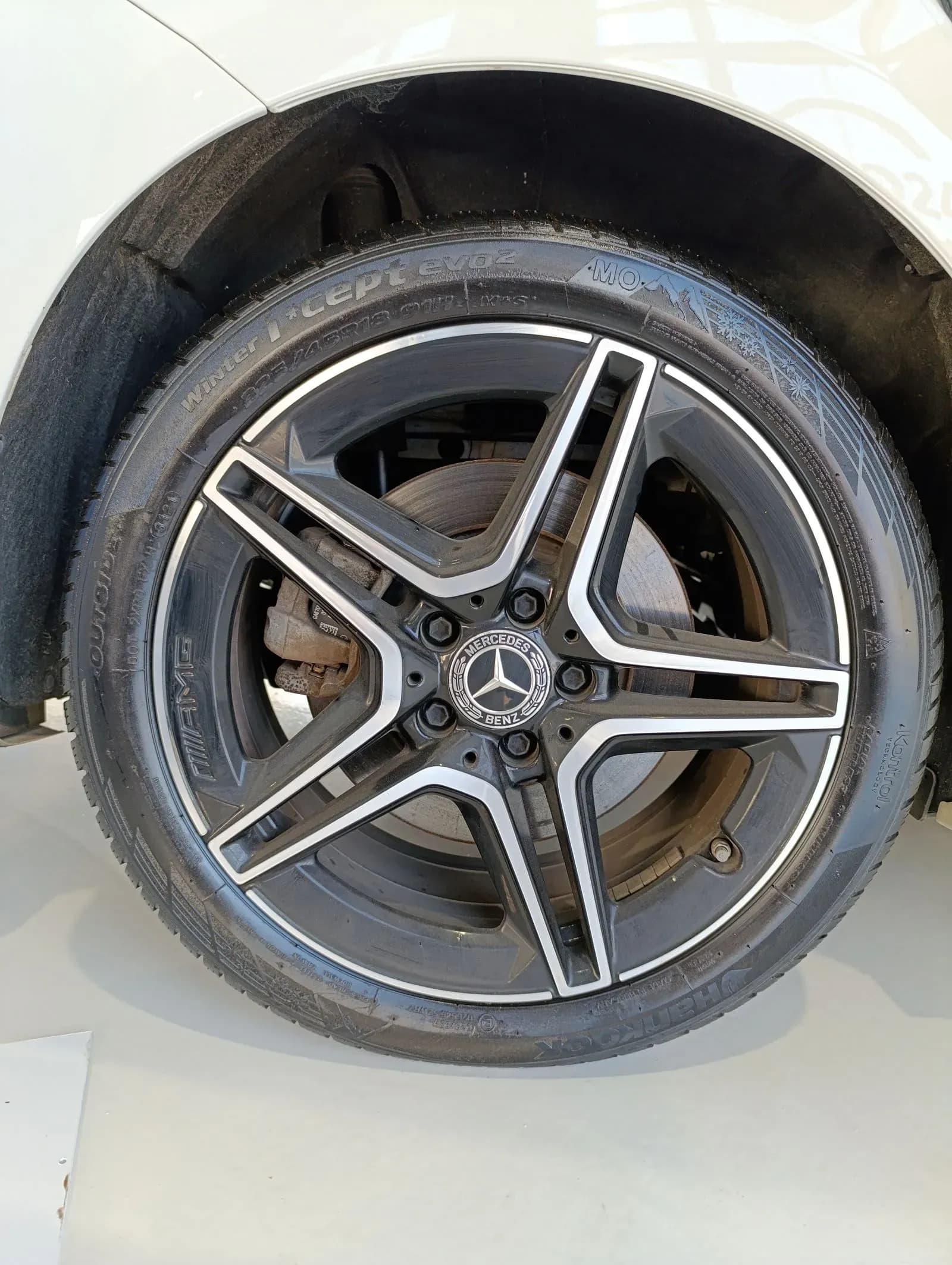 uploads/vehicles/2023/12/1711023430018-776.webp