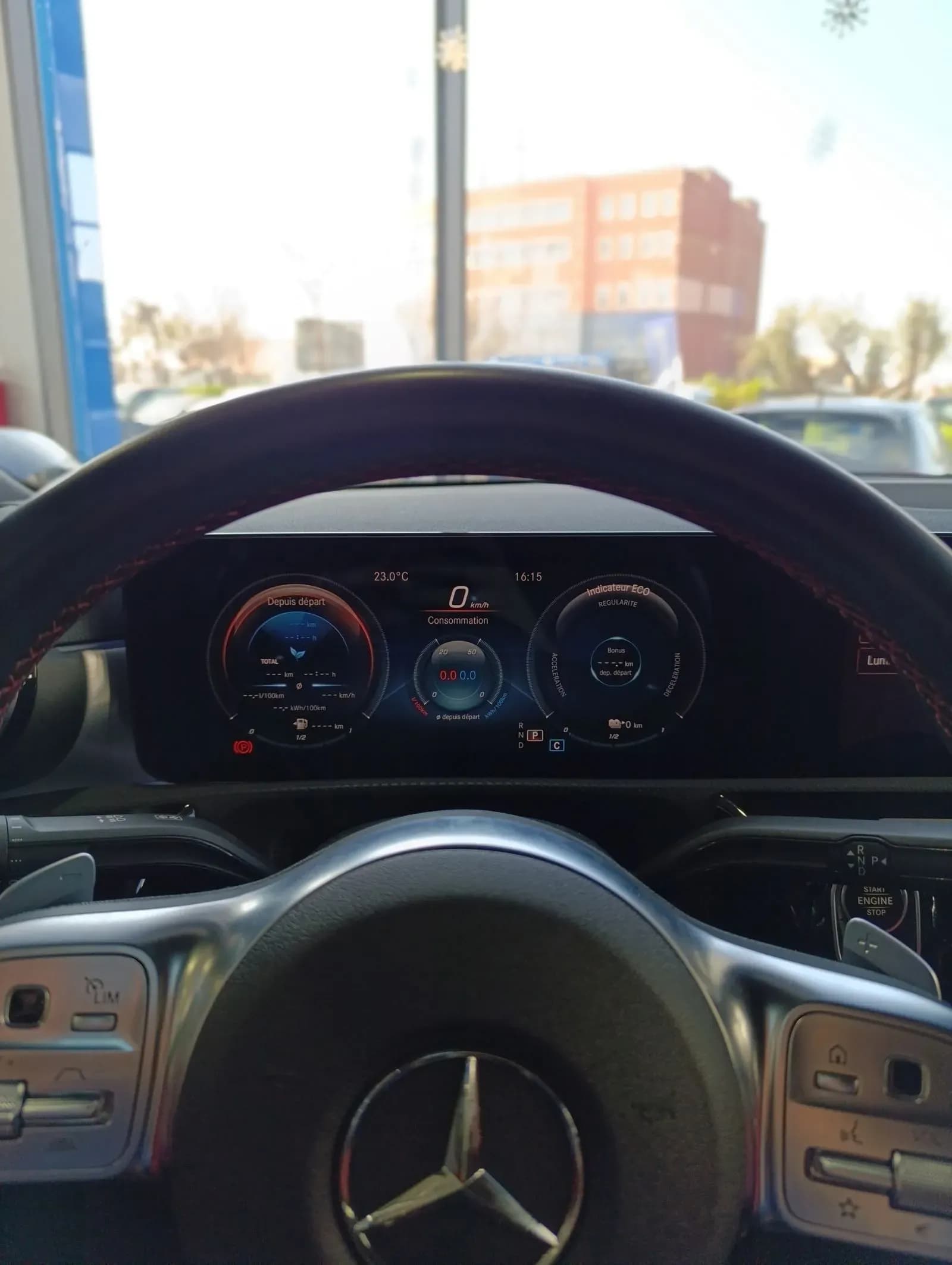 uploads/vehicles/2023/12/1711023433069-749.webp