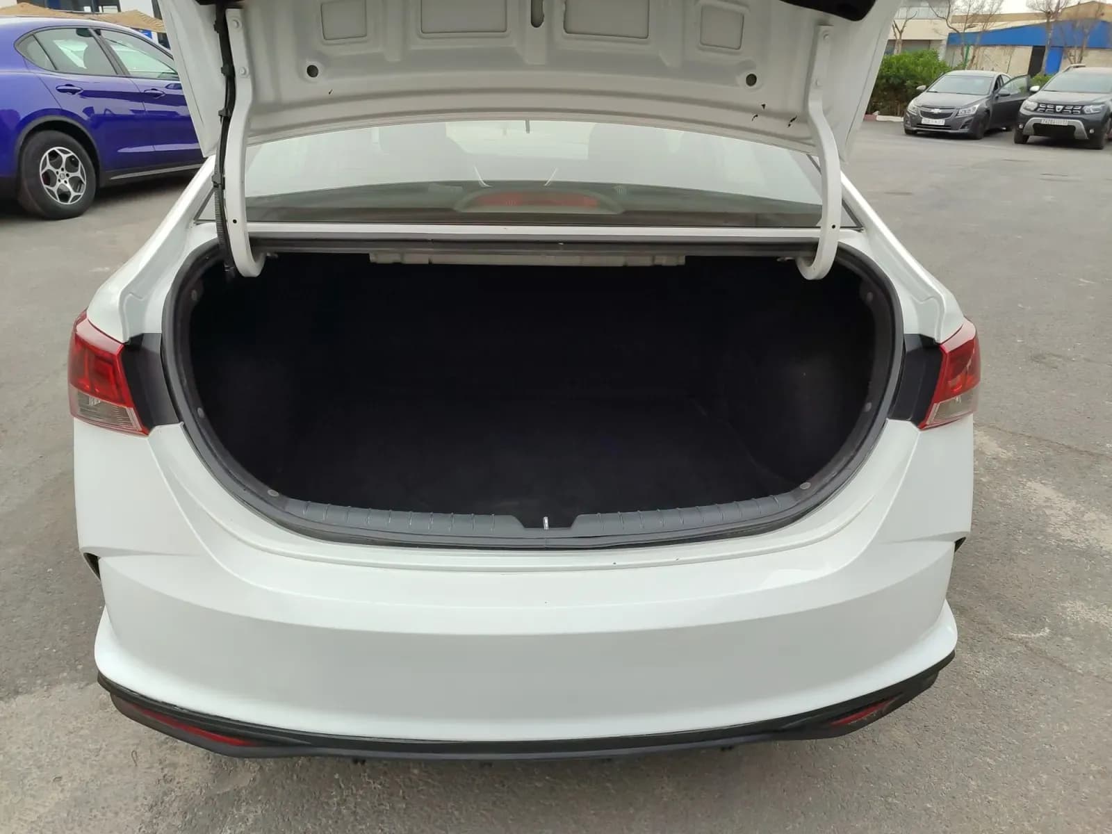 uploads/vehicles/2023/12/1717590332077-995.webp