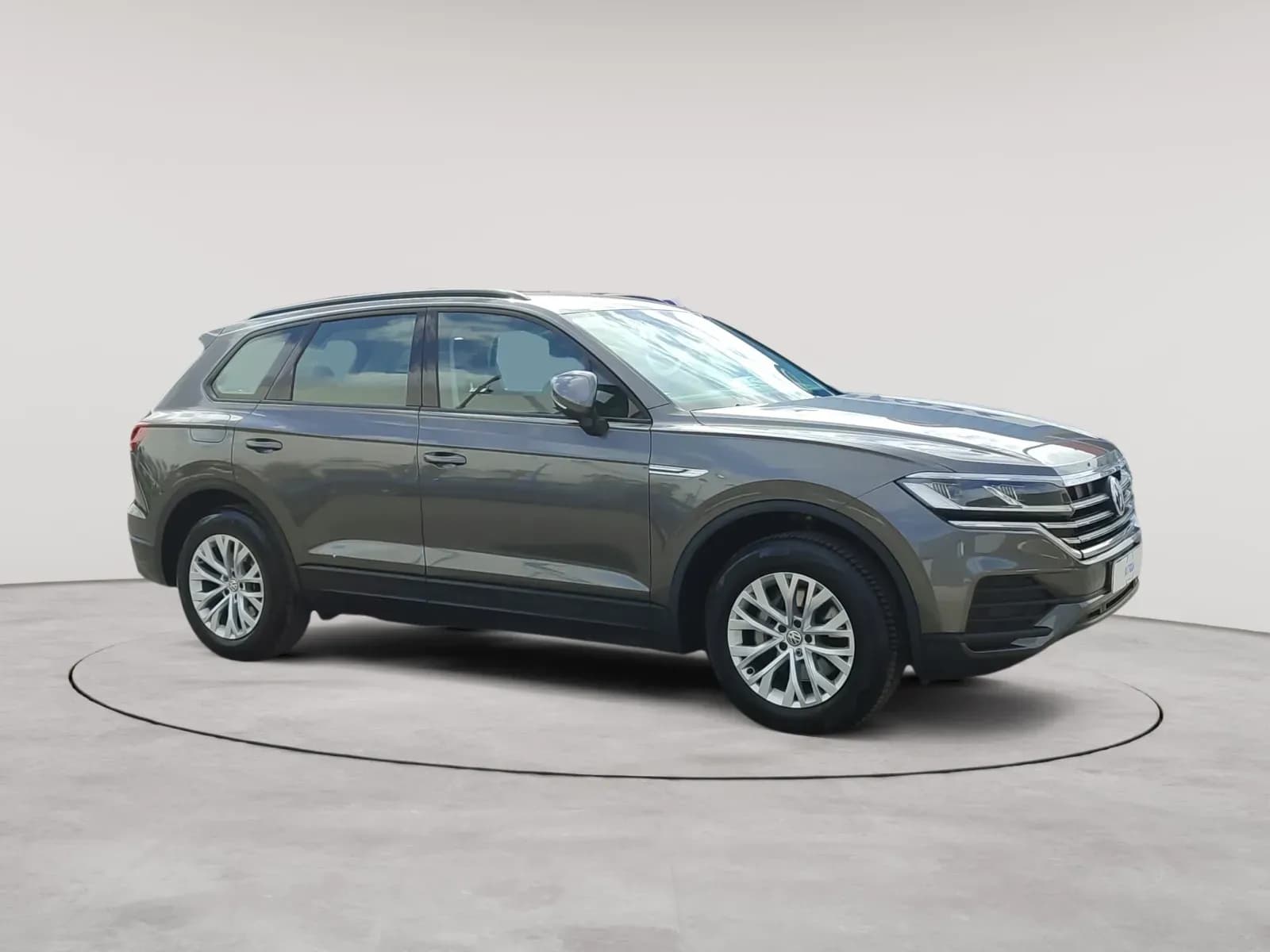 uploads/vehicles/2024/01/1705502599448-428.webp
