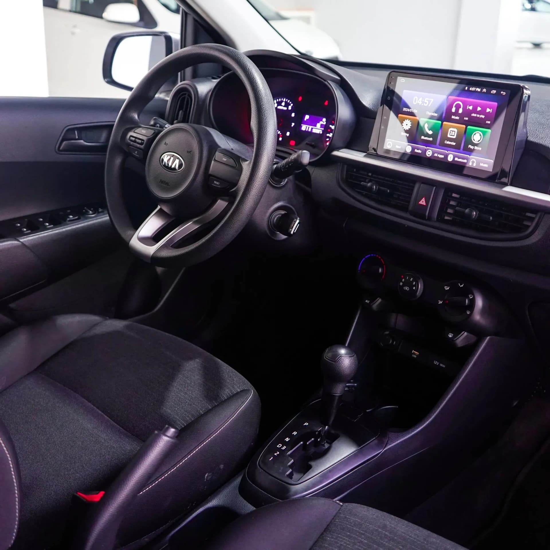 uploads/vehicles/2024/01/1709051455526-241.webp