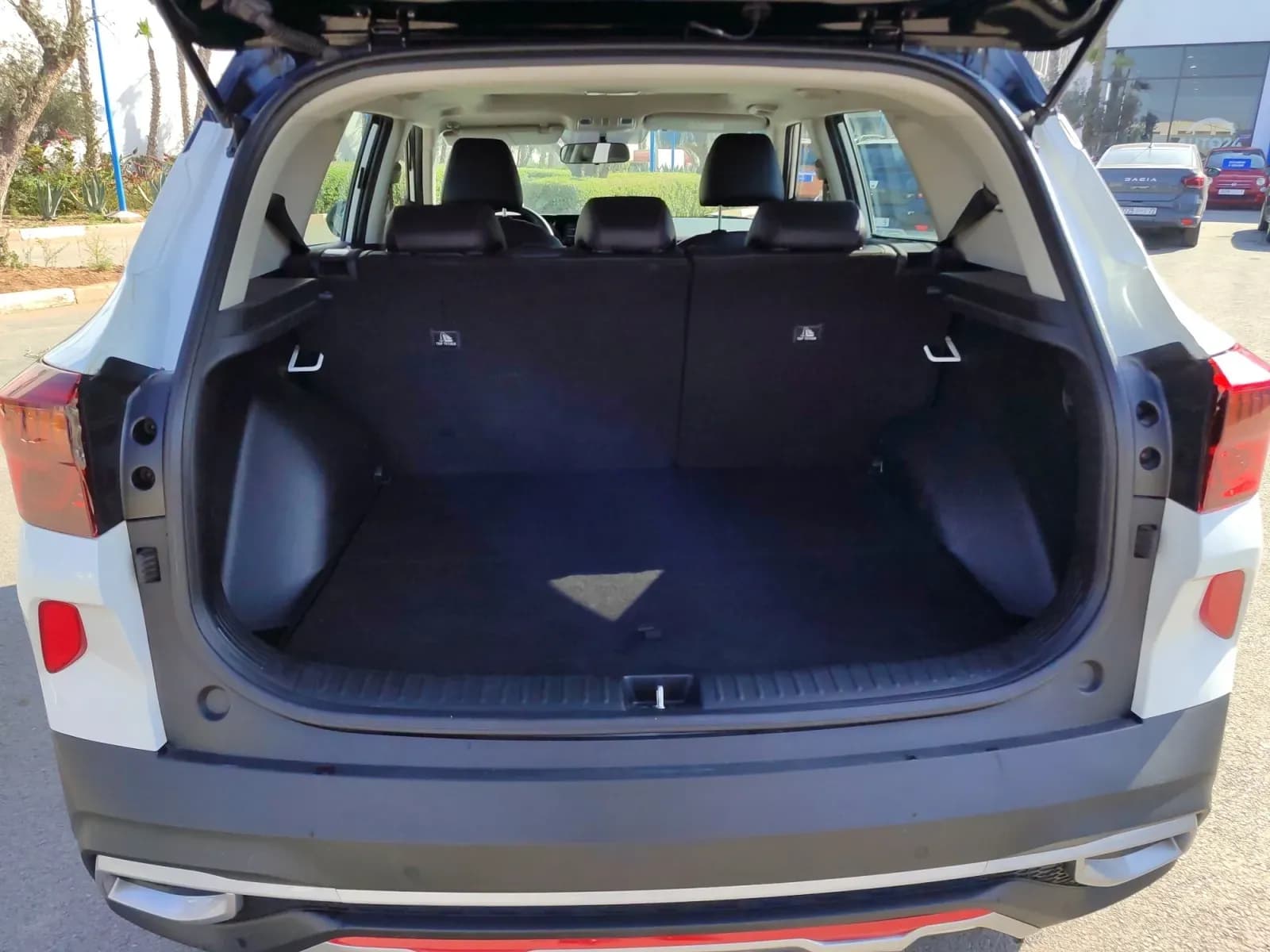 uploads/vehicles/2024/02/1707238482856-308.webp