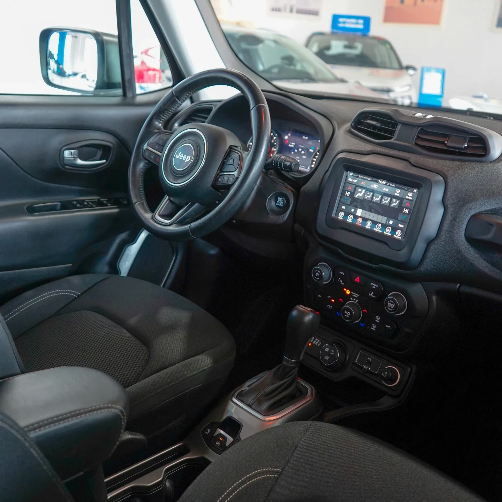 uploads/vehicles/2024/02/1709051204335-460.webp