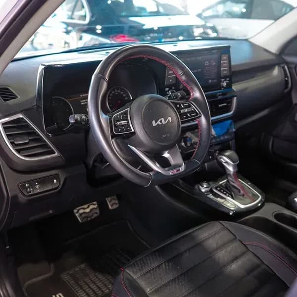 uploads/vehicles/2024/02/1709051706718-680.webp