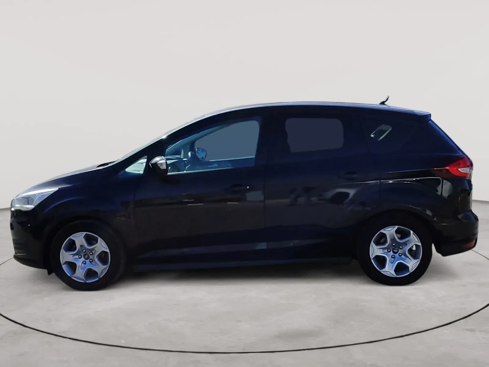 uploads/vehicles/2024/02/1709207506687-629.webp