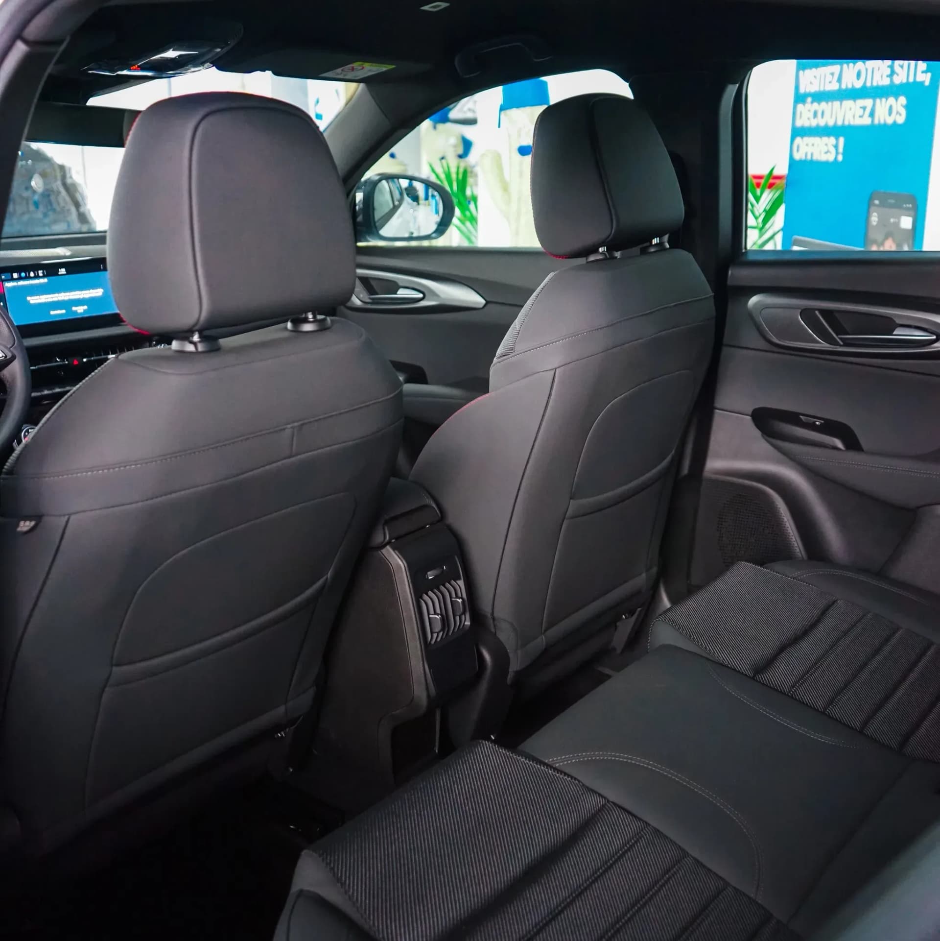 uploads/vehicles/2024/03/1709897706845-974.webp