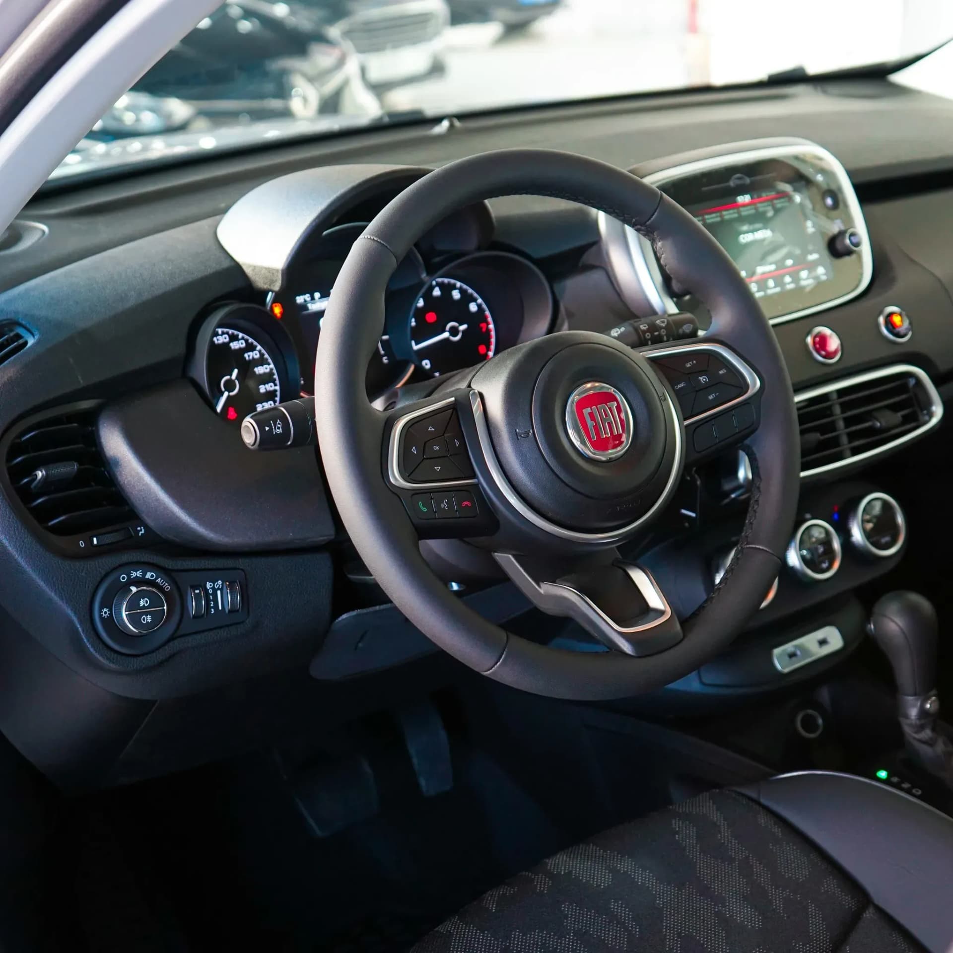 uploads/vehicles/2024/03/1710327329909-320.webp