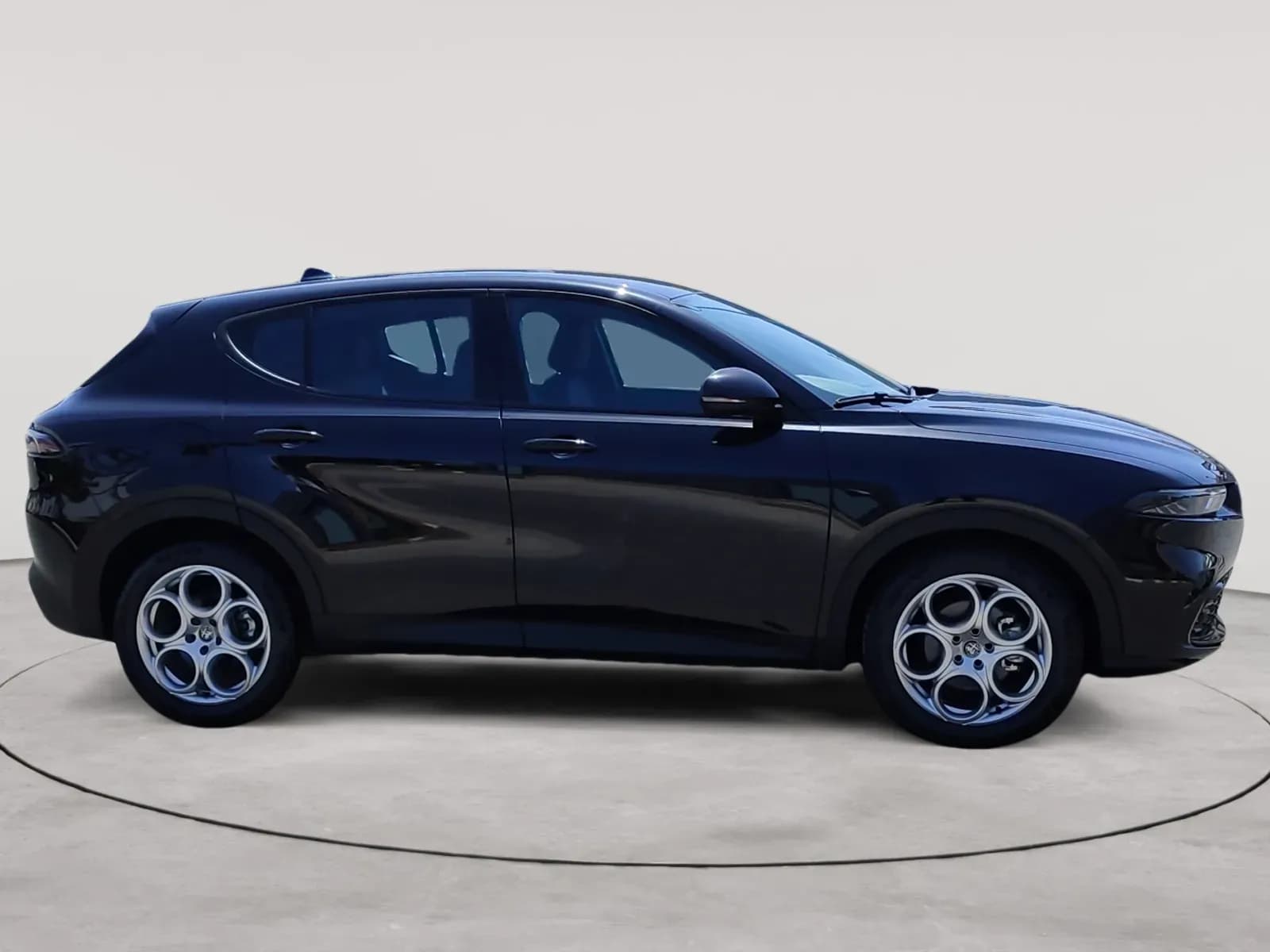 uploads/vehicles/2024/04/1713286184445-467.webp