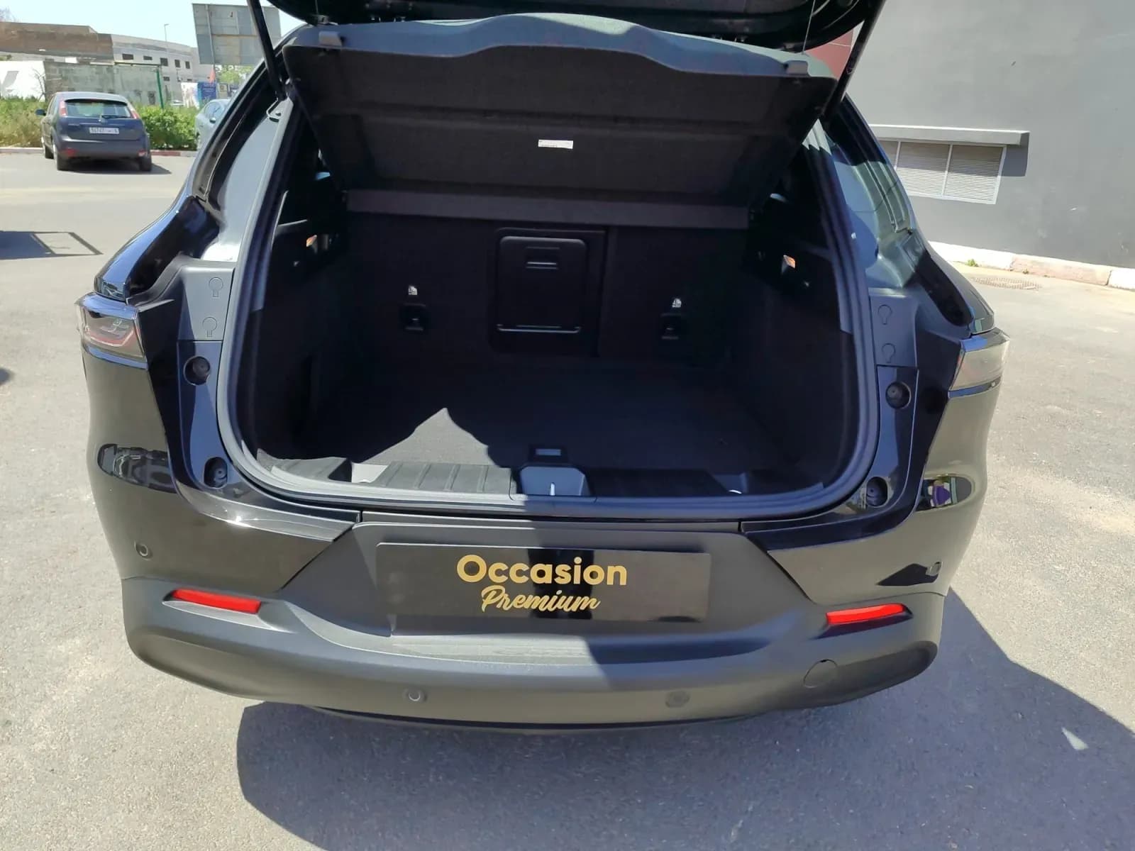 uploads/vehicles/2024/04/1713286184722-411.webp