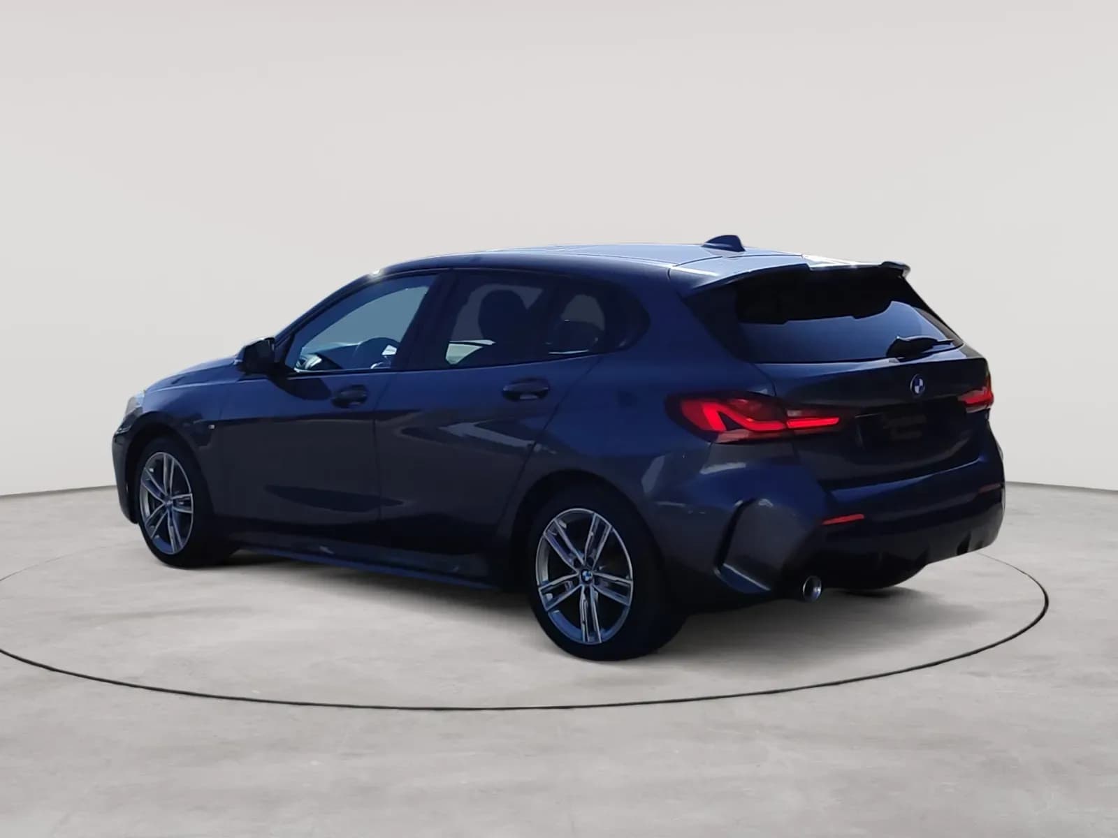 uploads/vehicles/2024/04/1713288847736-909.webp