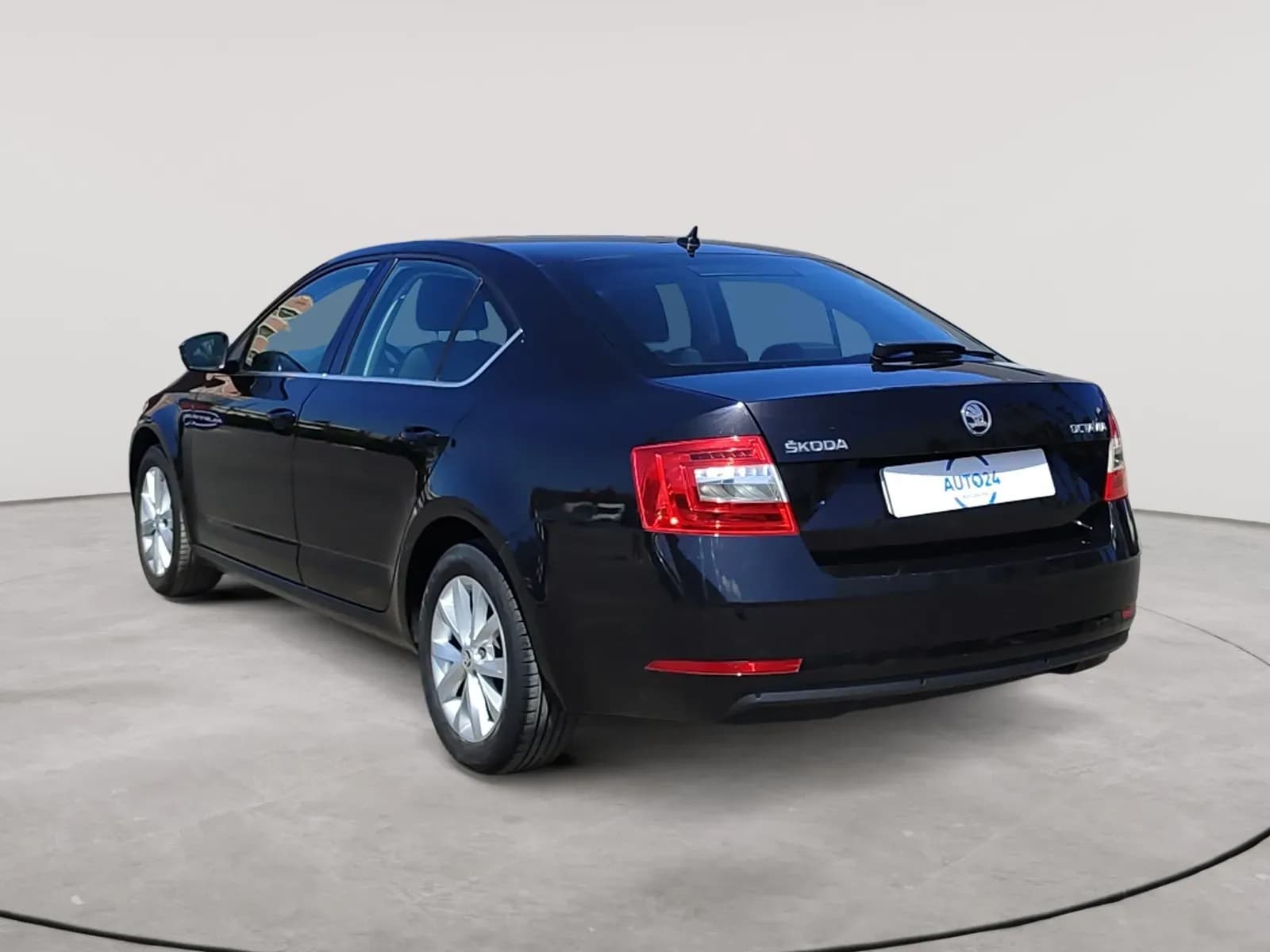 uploads/vehicles/2024/04/1713354749076-279.webp