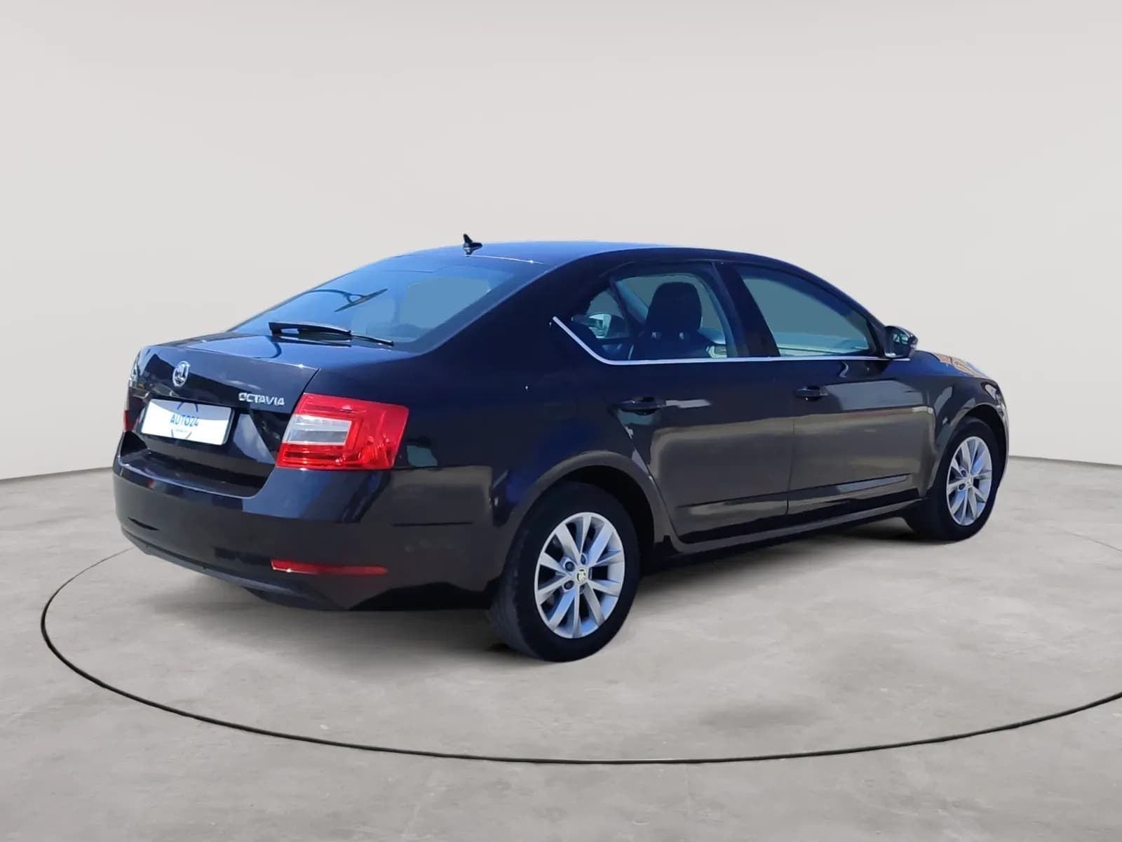 uploads/vehicles/2024/04/1713354749376-957.webp