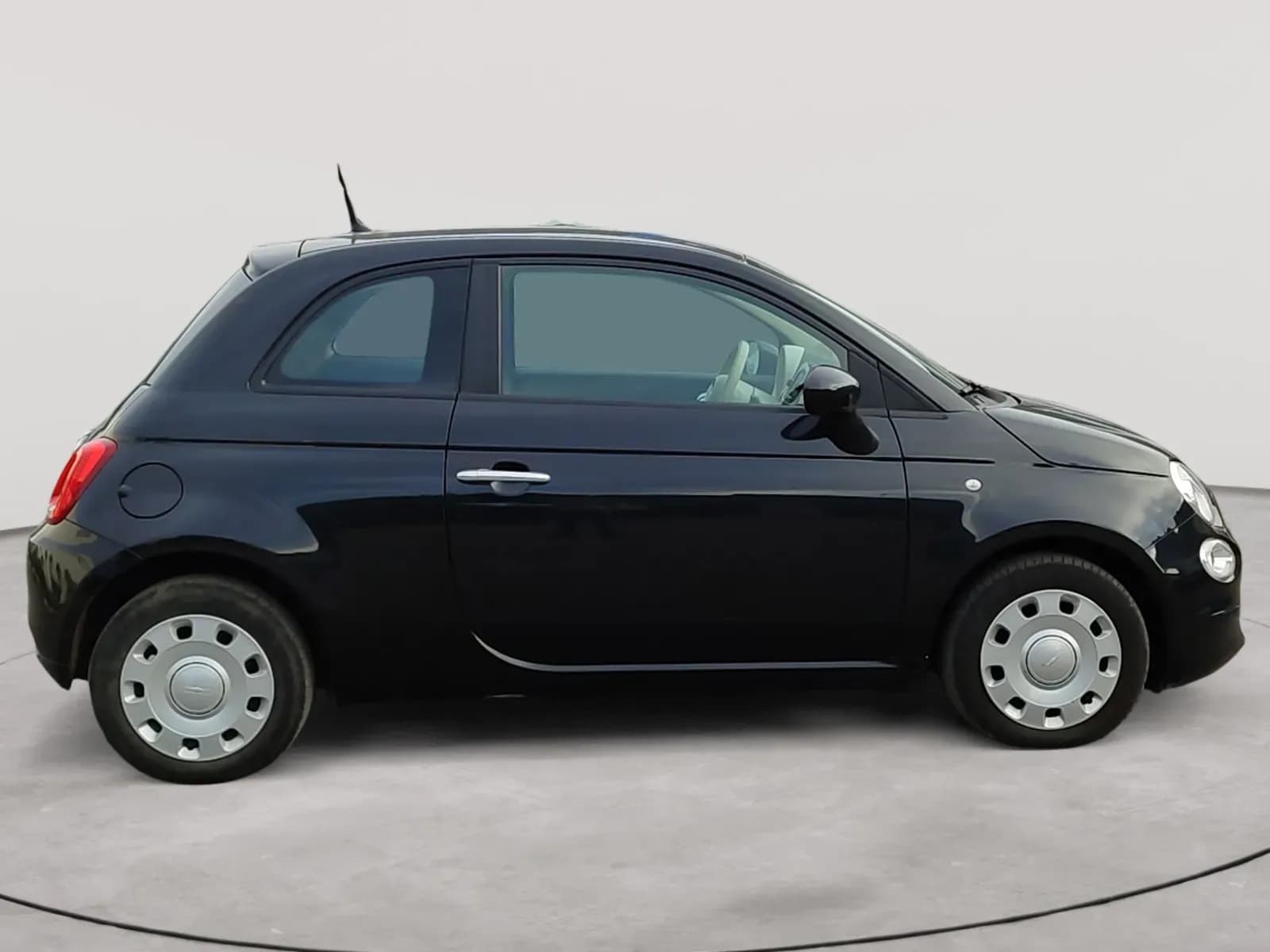 uploads/vehicles/2024/04/1713802315730-916.webp