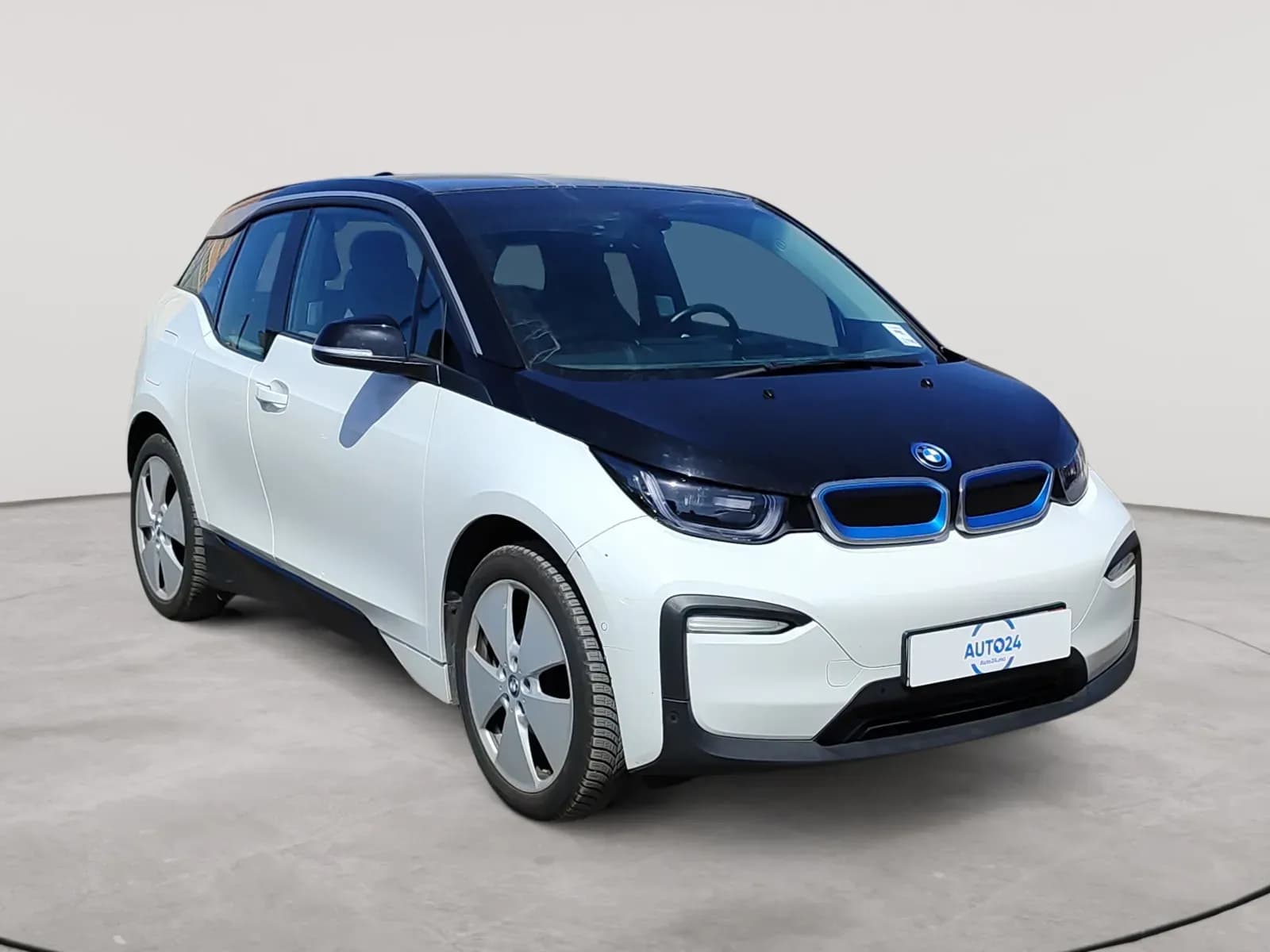 uploads/vehicles/2024/04/1713961098669-429.webp