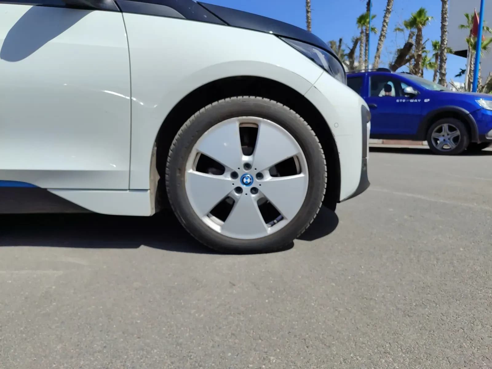 uploads/vehicles/2024/04/1713961100318-769.webp