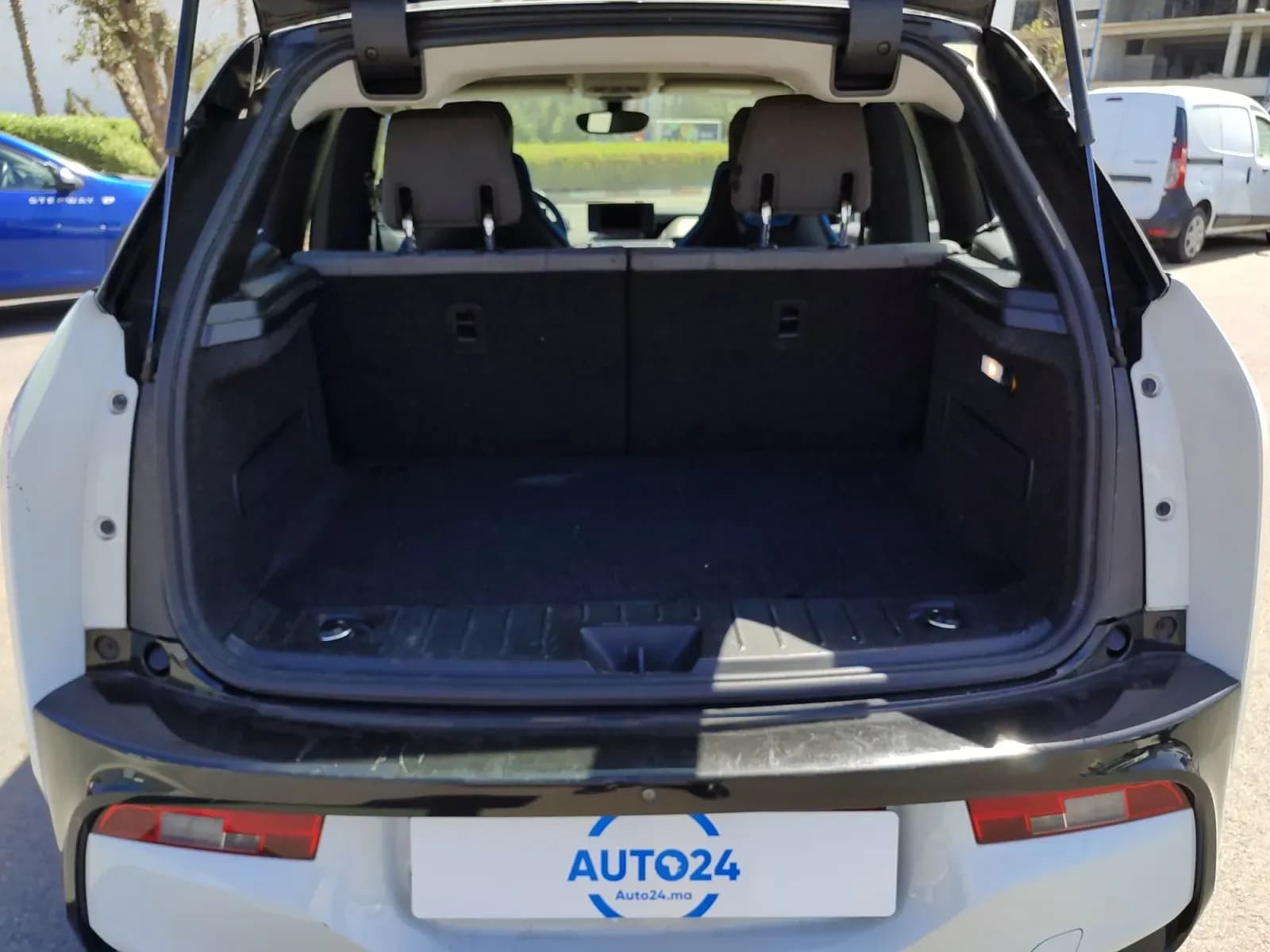 uploads/vehicles/2024/04/1713961101238-193.webp