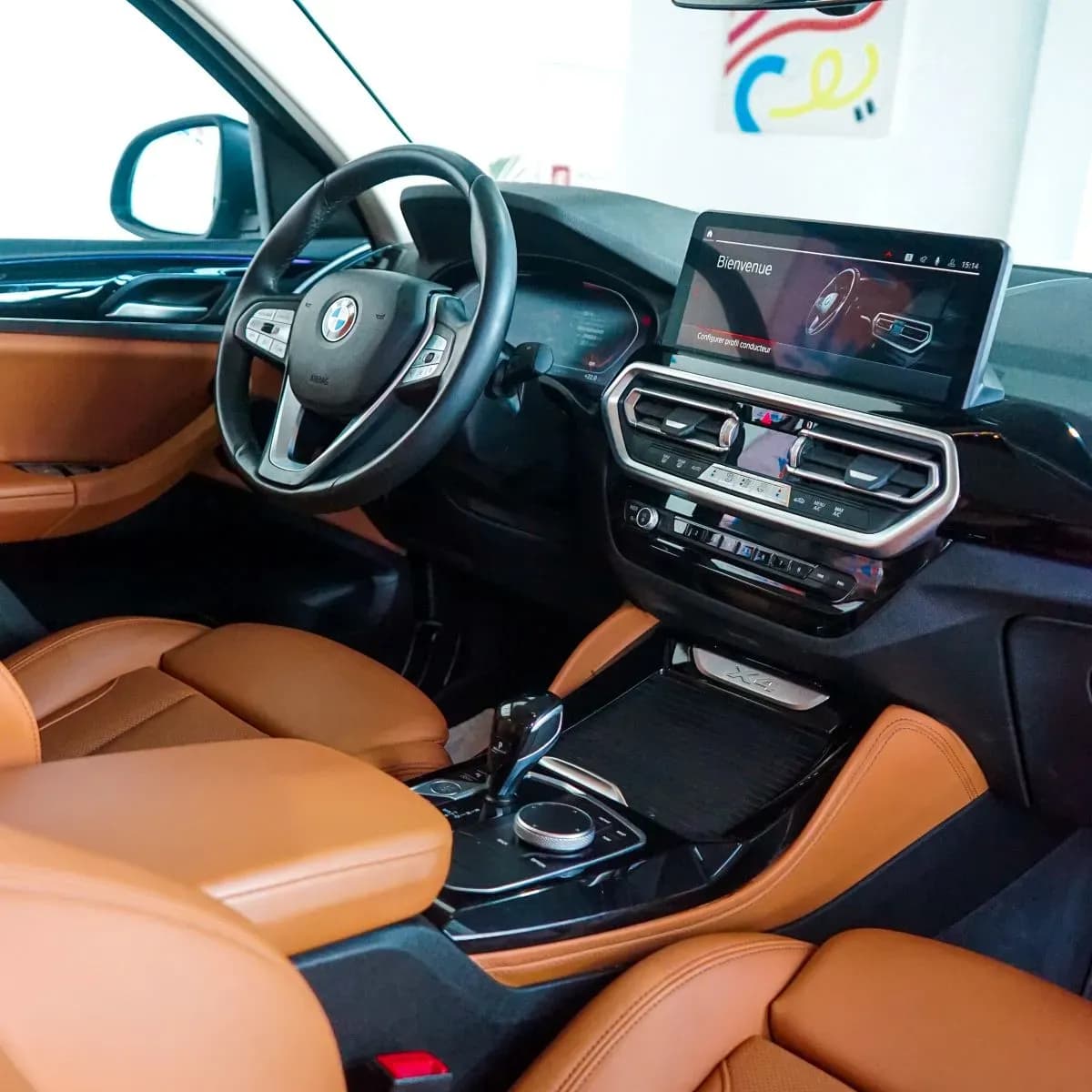 uploads/vehicles/2024/05/1715178384751-246.webp