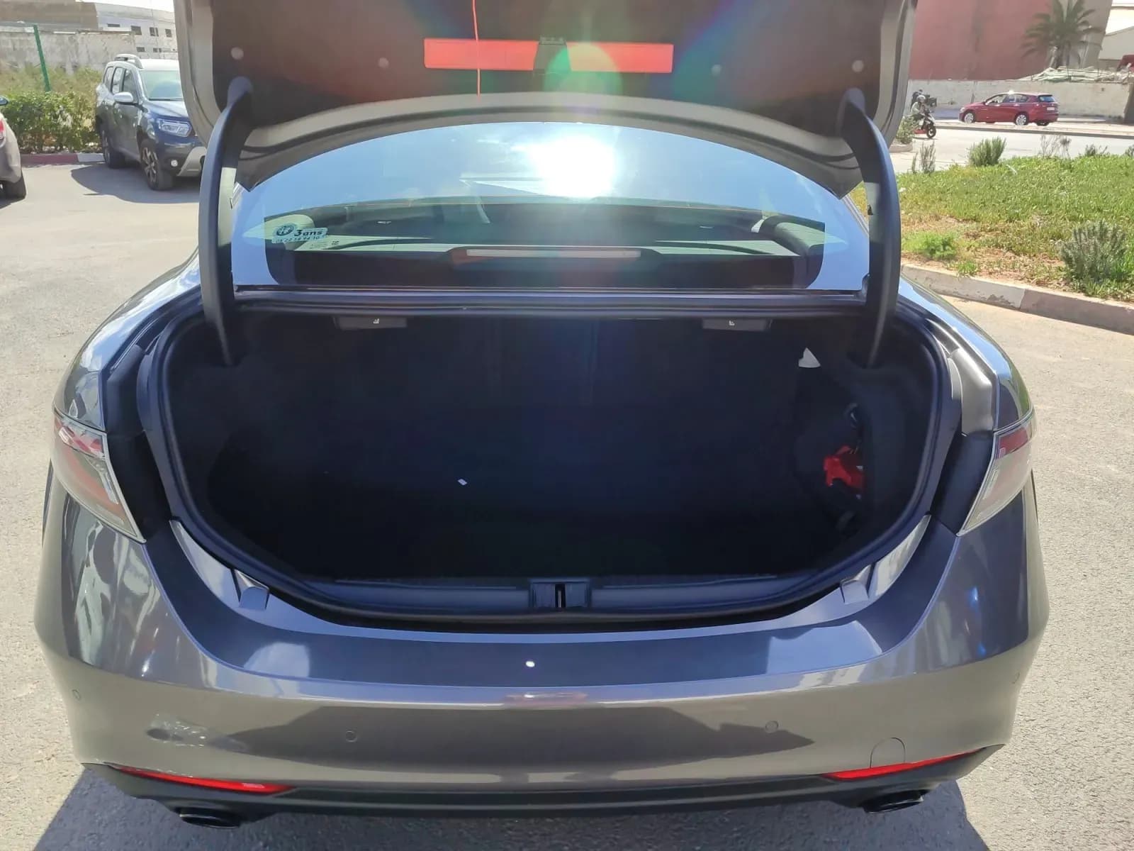 uploads/vehicles/2024/07/1719822926189-218.webp