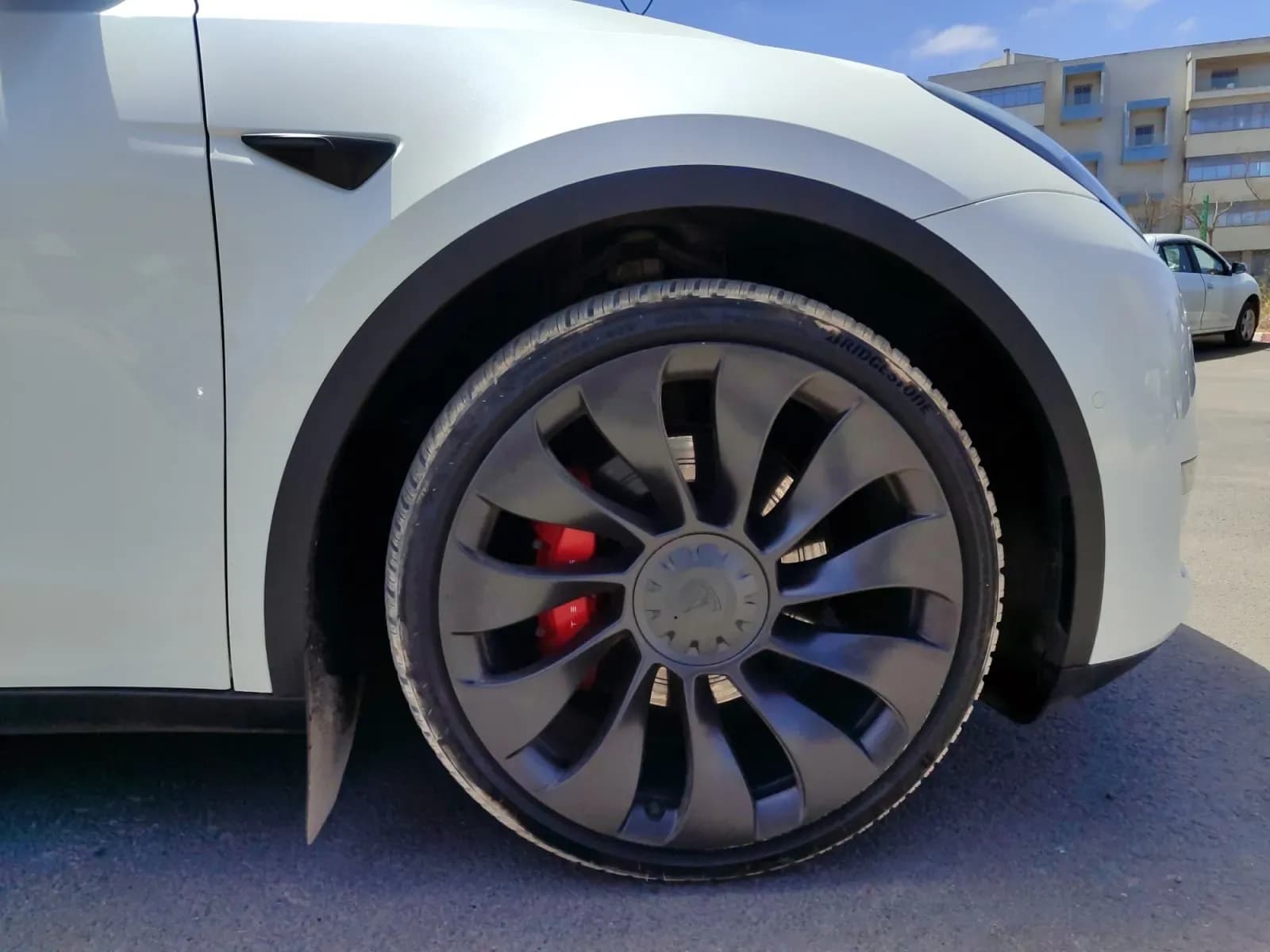 uploads/vehicles/2024/07/1720524626530-616.webp