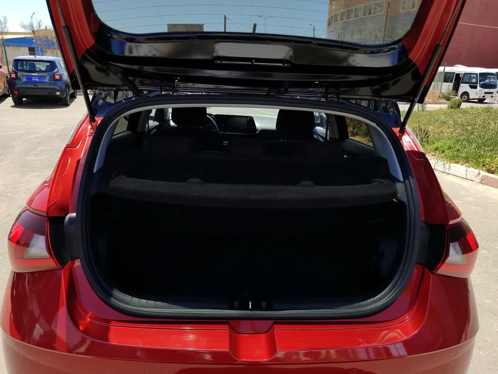uploads/vehicles/2024/07/1721207027404-692.webp