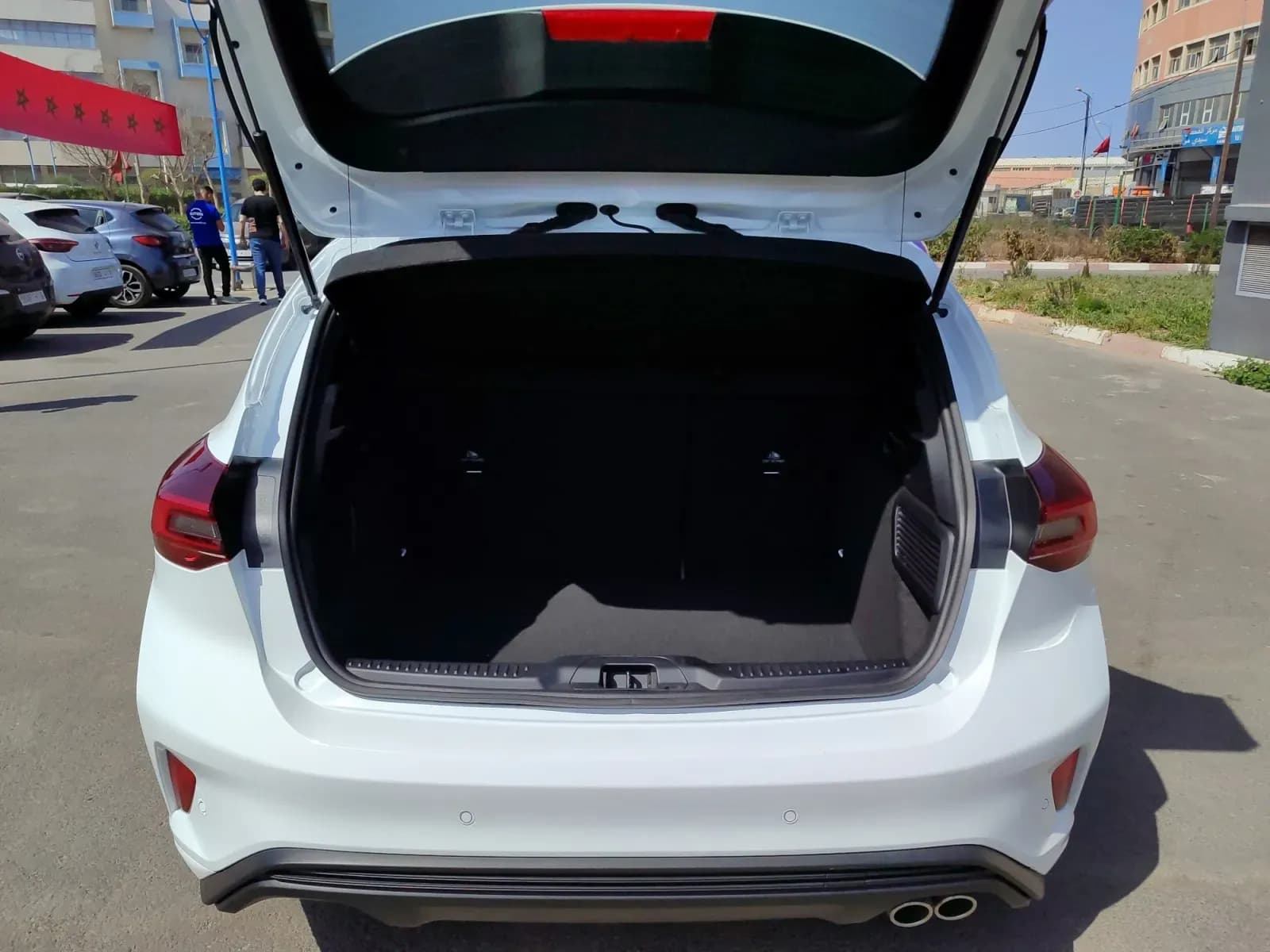 uploads/vehicles/2024/08/1723456770231-423.webp
