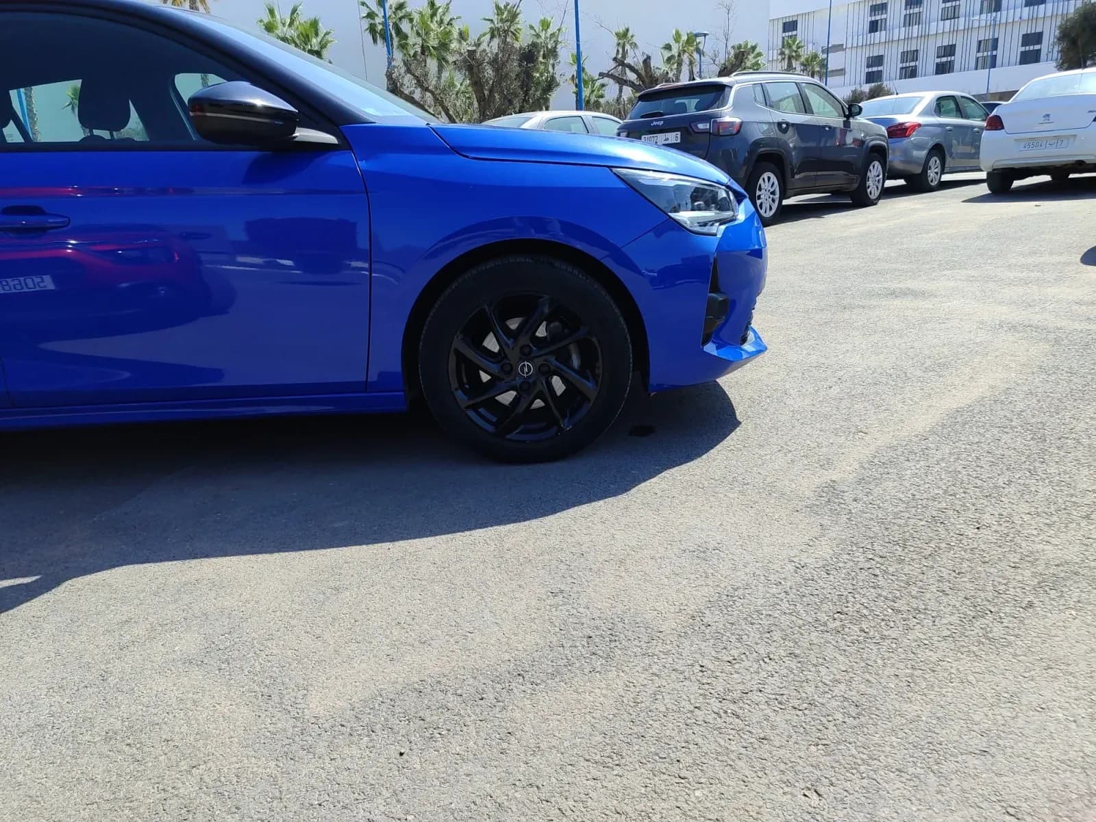 uploads/vehicles/2024/09/1726158352209-405.webp