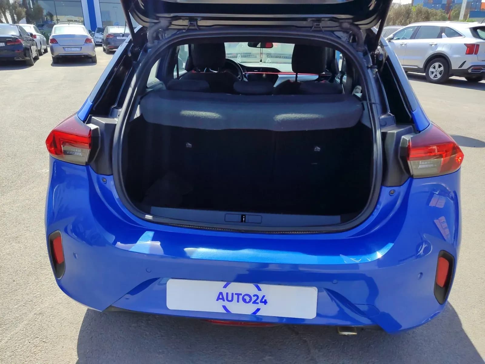 uploads/vehicles/2024/09/1726158353994-387.webp