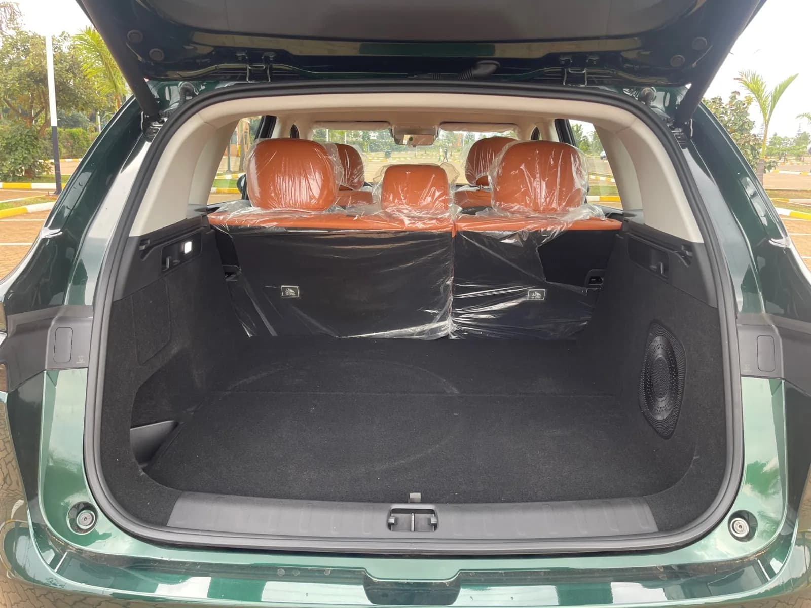 uploads/vehicles/2024/10/1728660683269-916.webp
