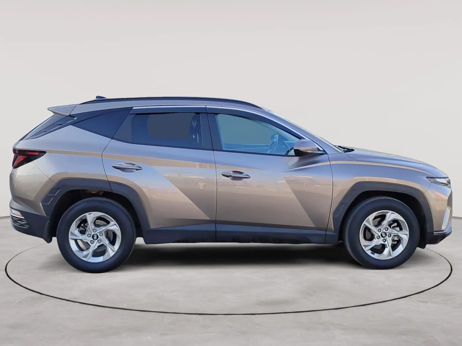 uploads/vehicles/2024/10/1729006272141-709.webp