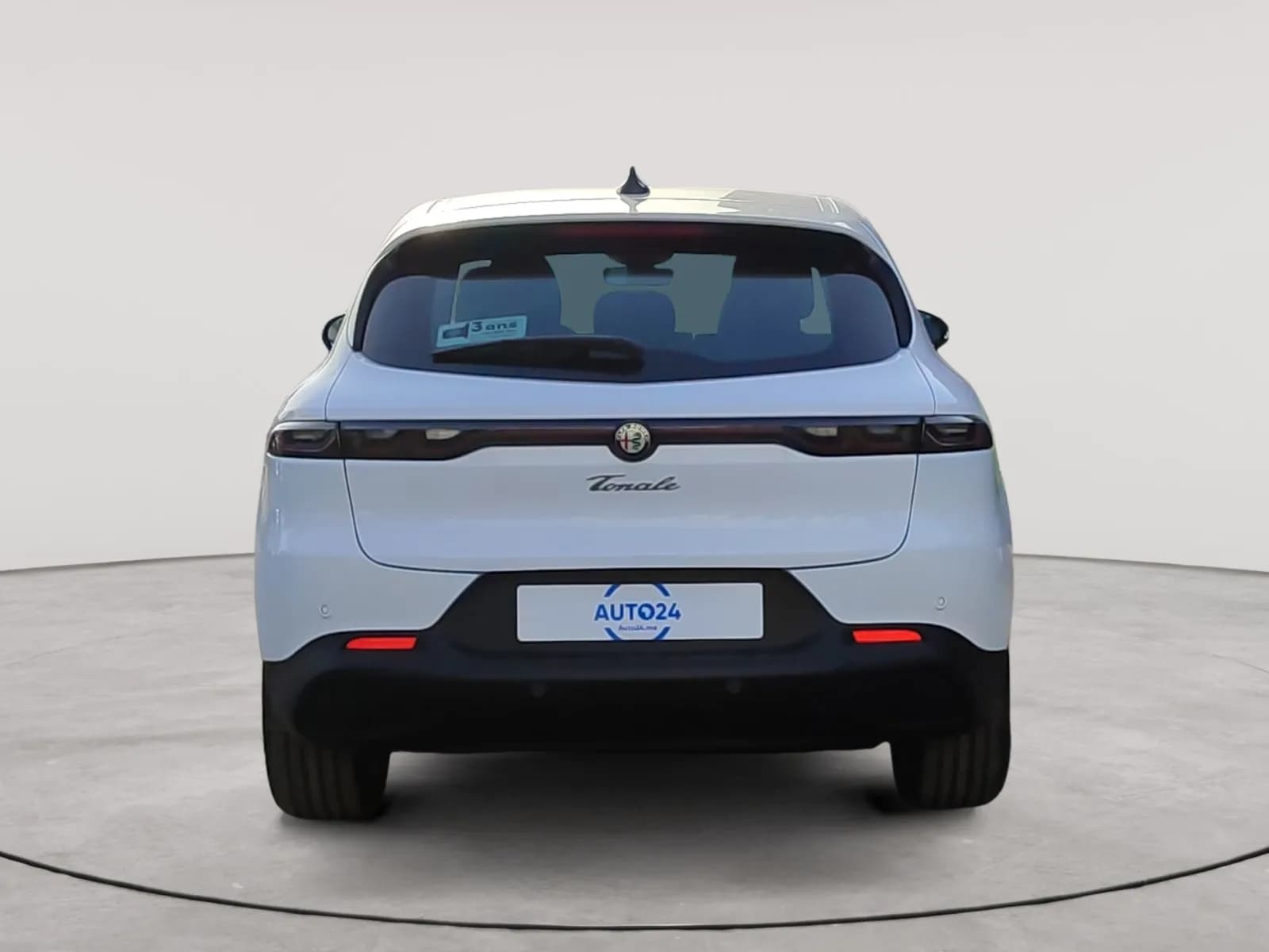 uploads/vehicles/2024/10/1730275937468-439.webp
