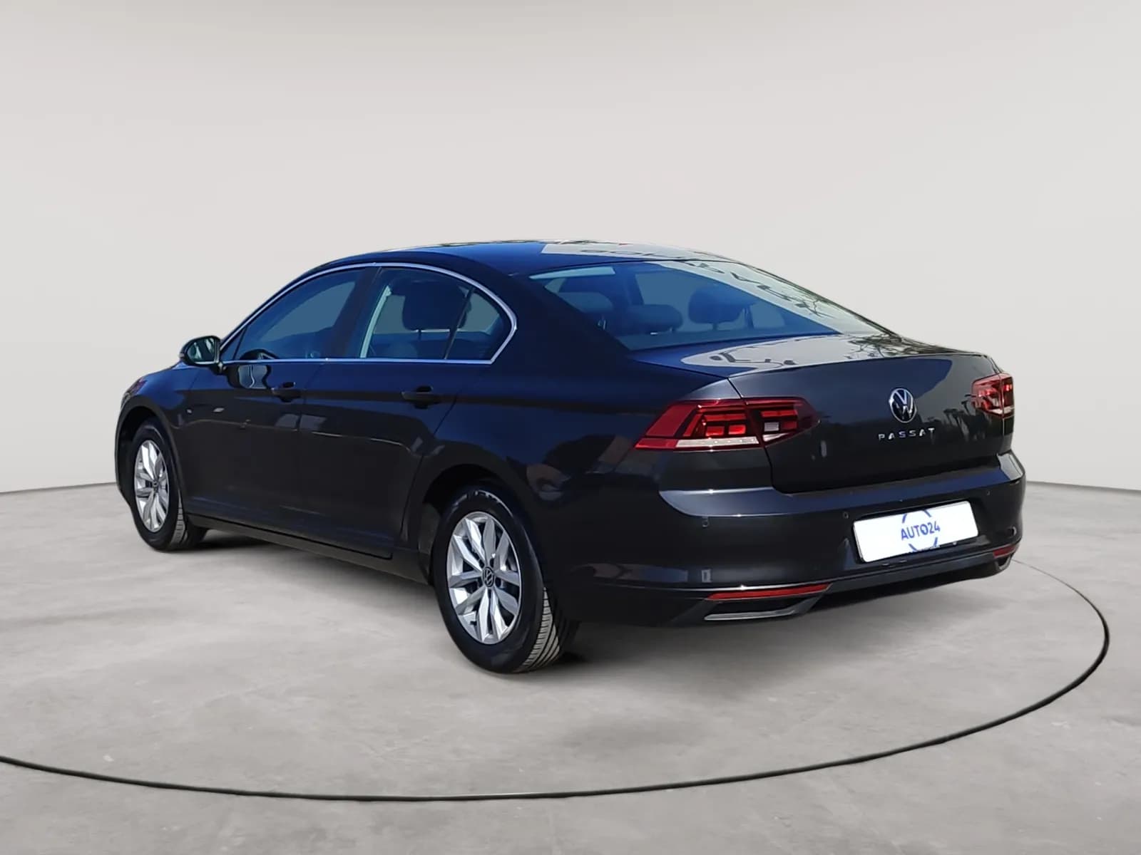 uploads/vehicles/2024/11/1731579961931-203.webp