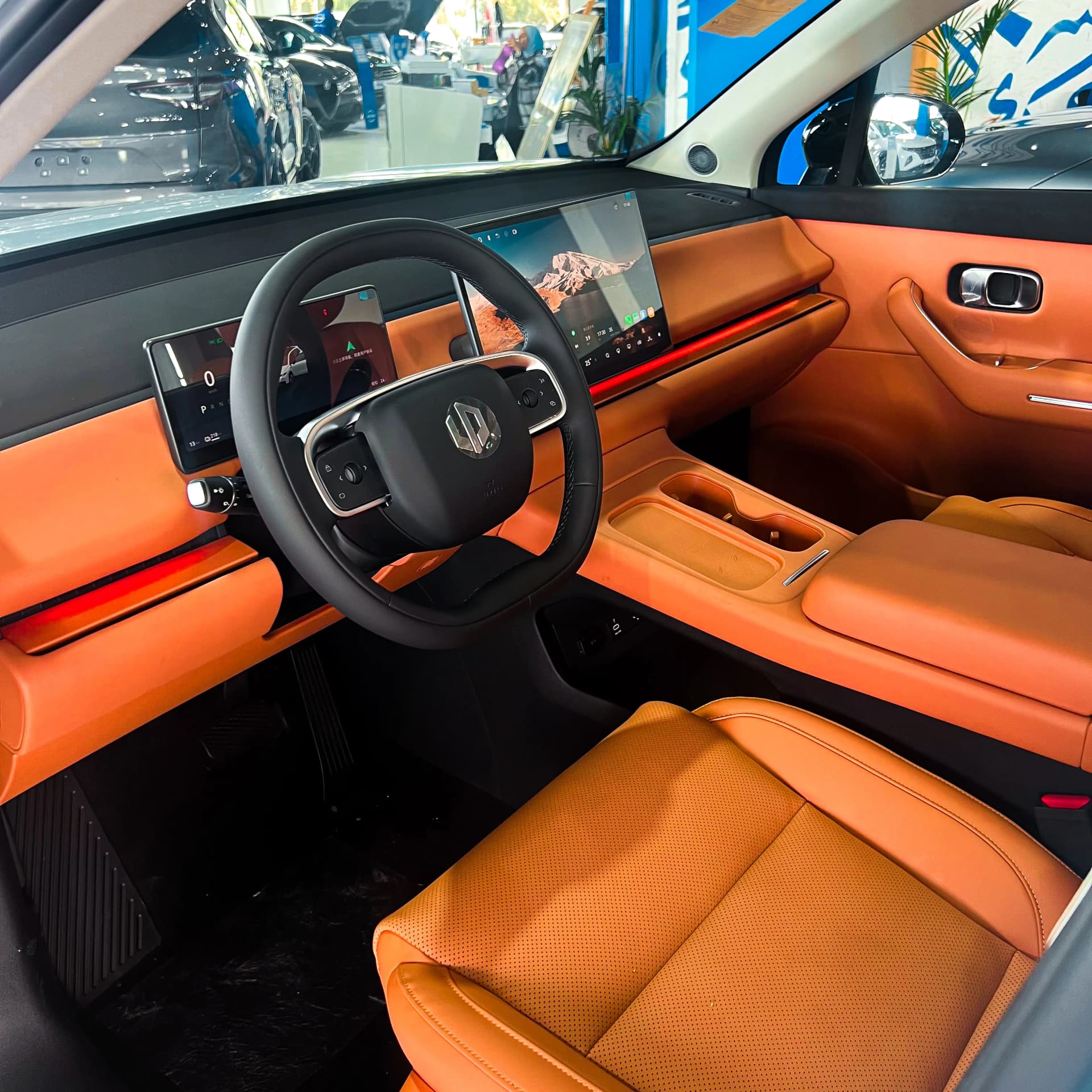 uploads/vehicles/2024/11/1732882430174-534.webp