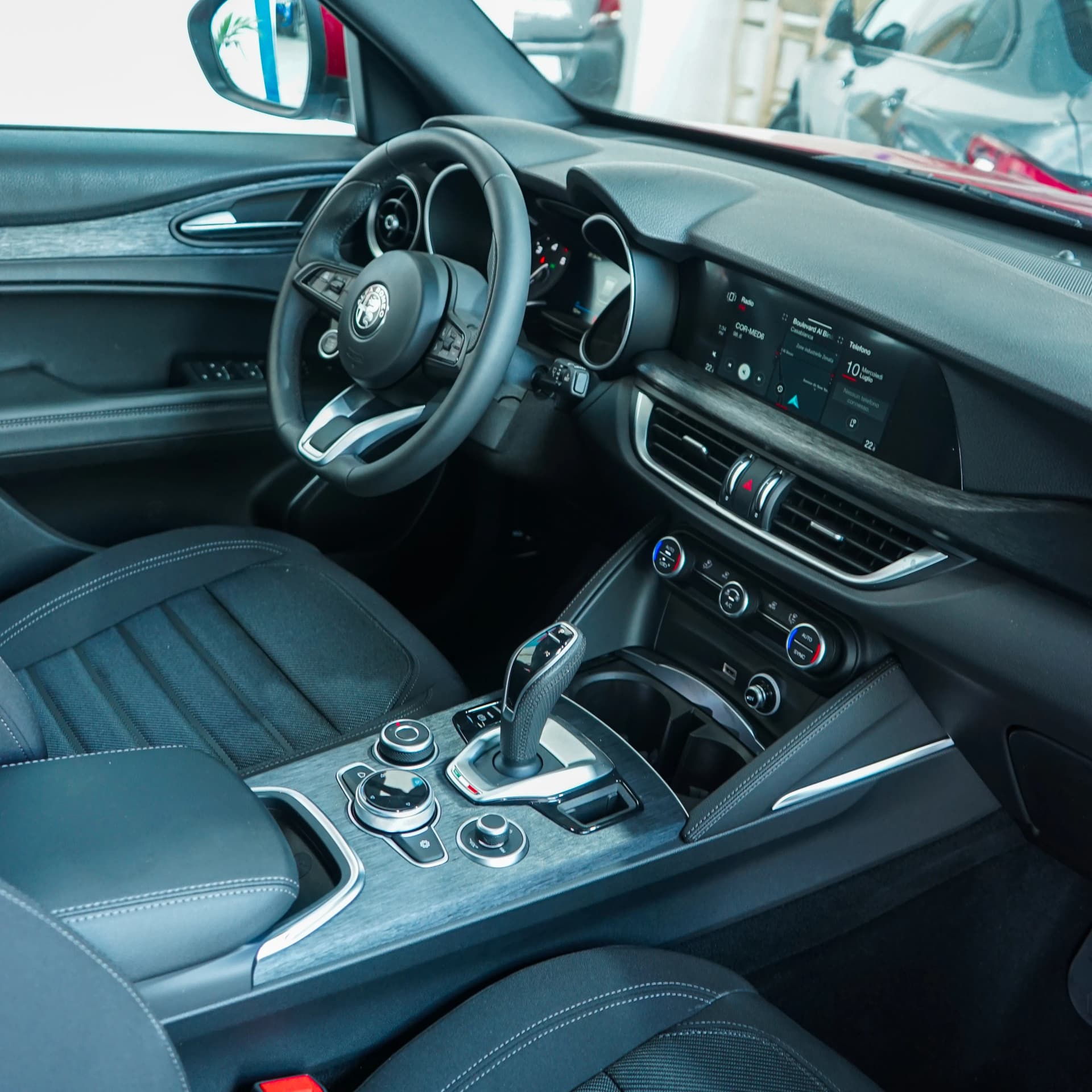 uploads/vehicles/2024/11/1732896426304-778.webp