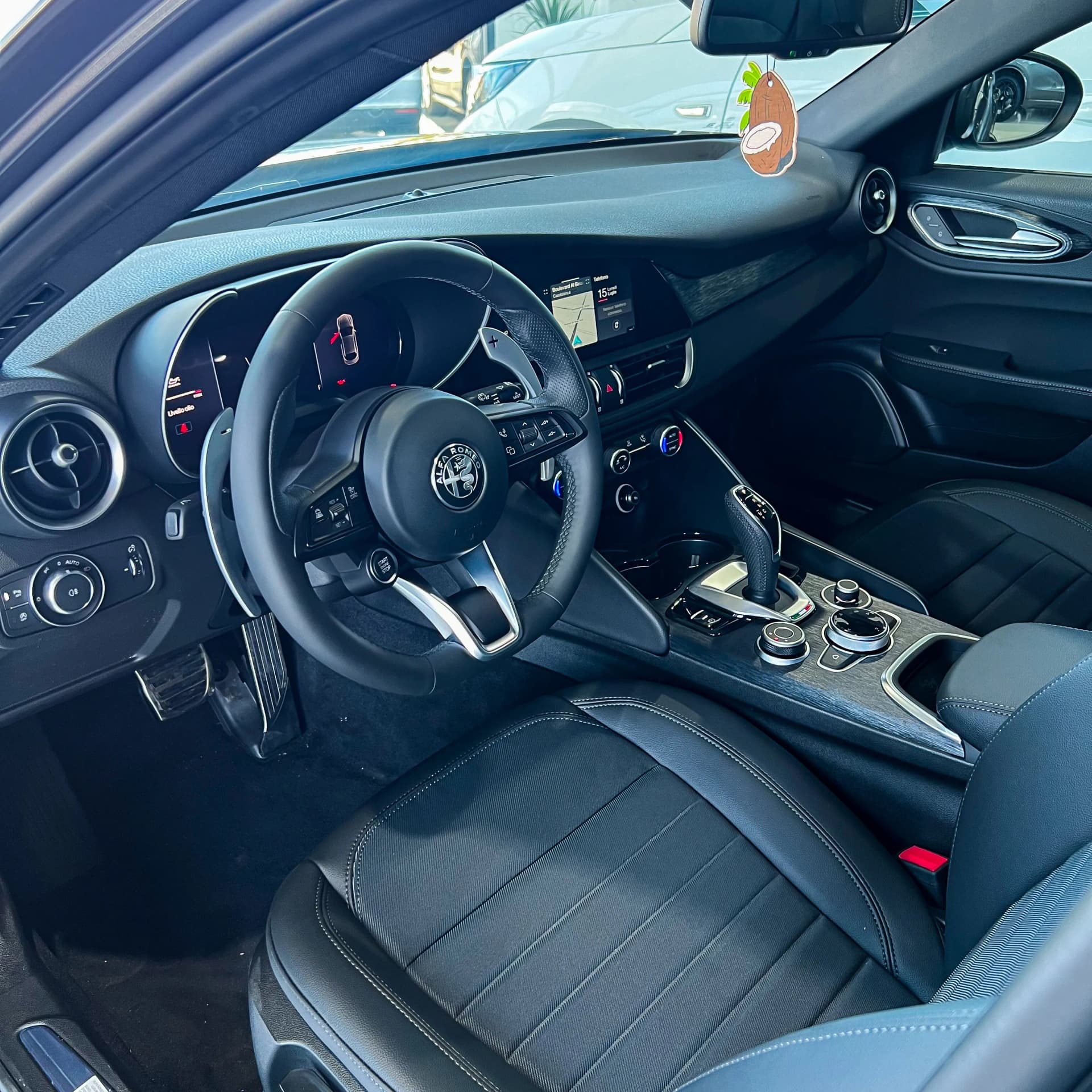 uploads/vehicles/2024/11/1732900441496-455.webp