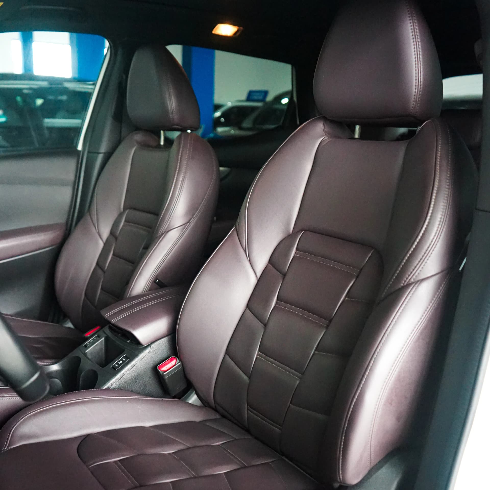 uploads/vehicles/2024/11/1732977648112-582.webp