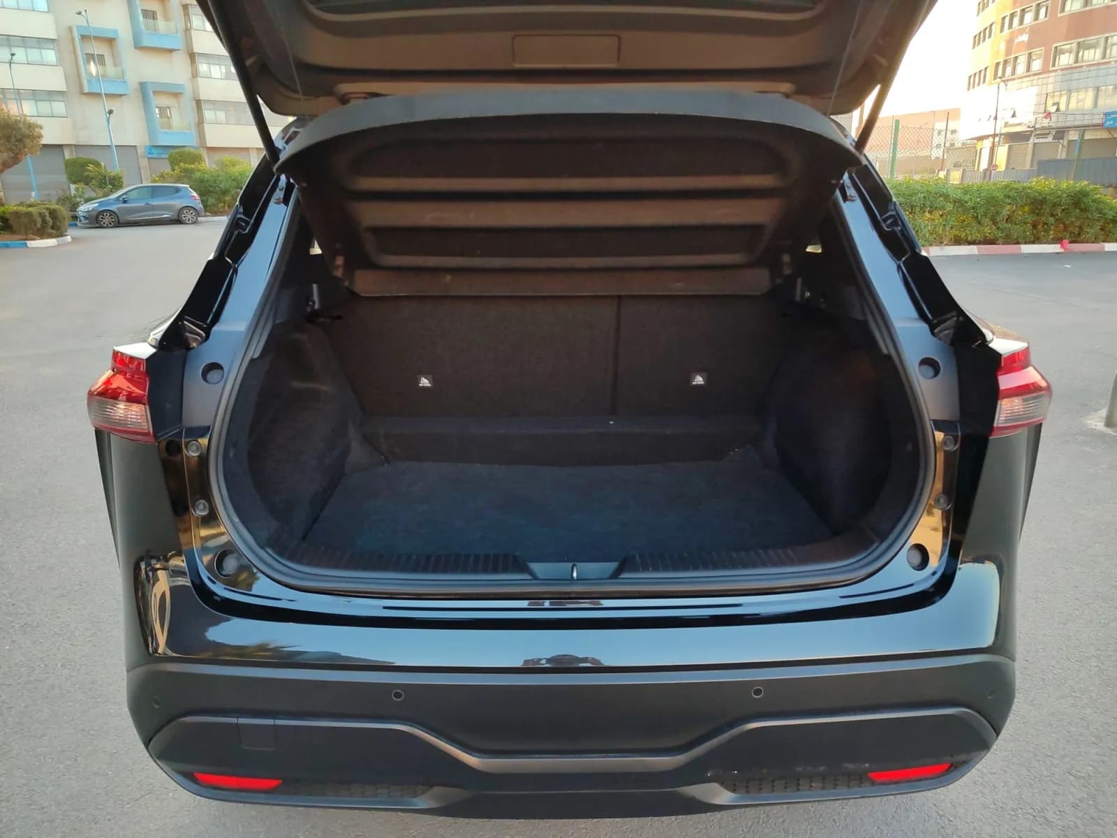 uploads/vehicles/2024/12/1733302496679-330.webp
