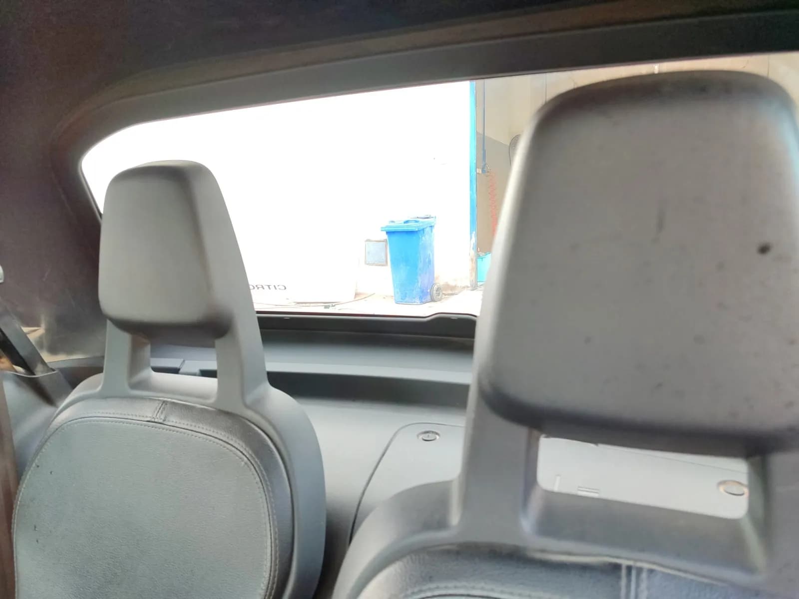 uploads/vehicles/2024/12/1733395244678-417.webp
