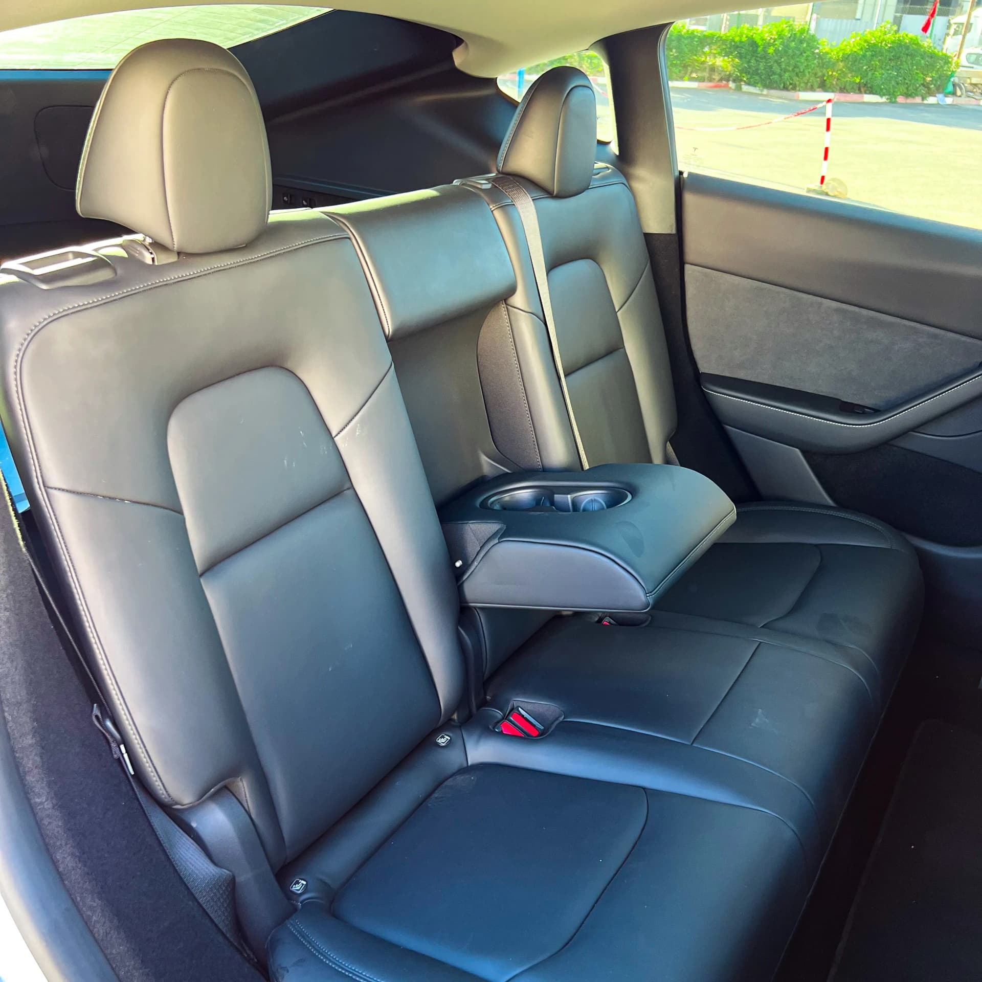 uploads/vehicles/2024/12/1733479306533-127.webp